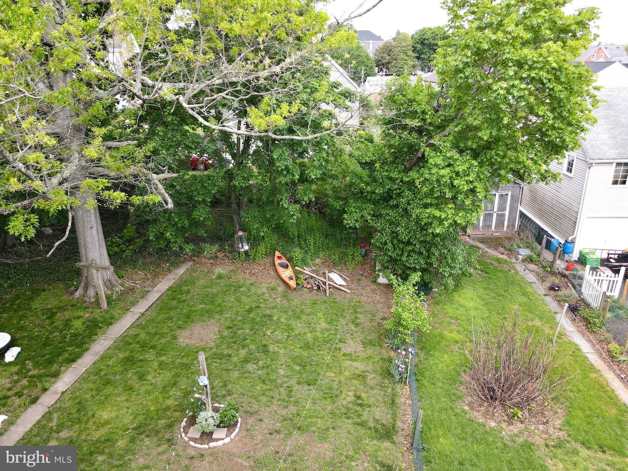 313 W WALNUT STREET