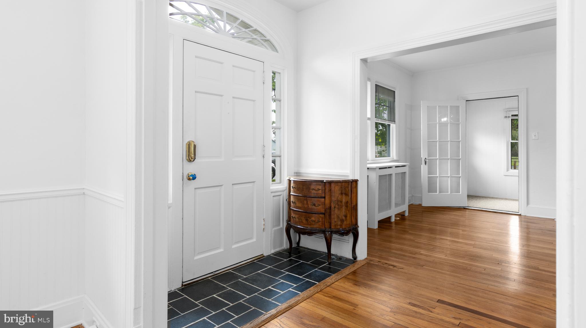 DOWNTOWN EASTON - Residential Lease