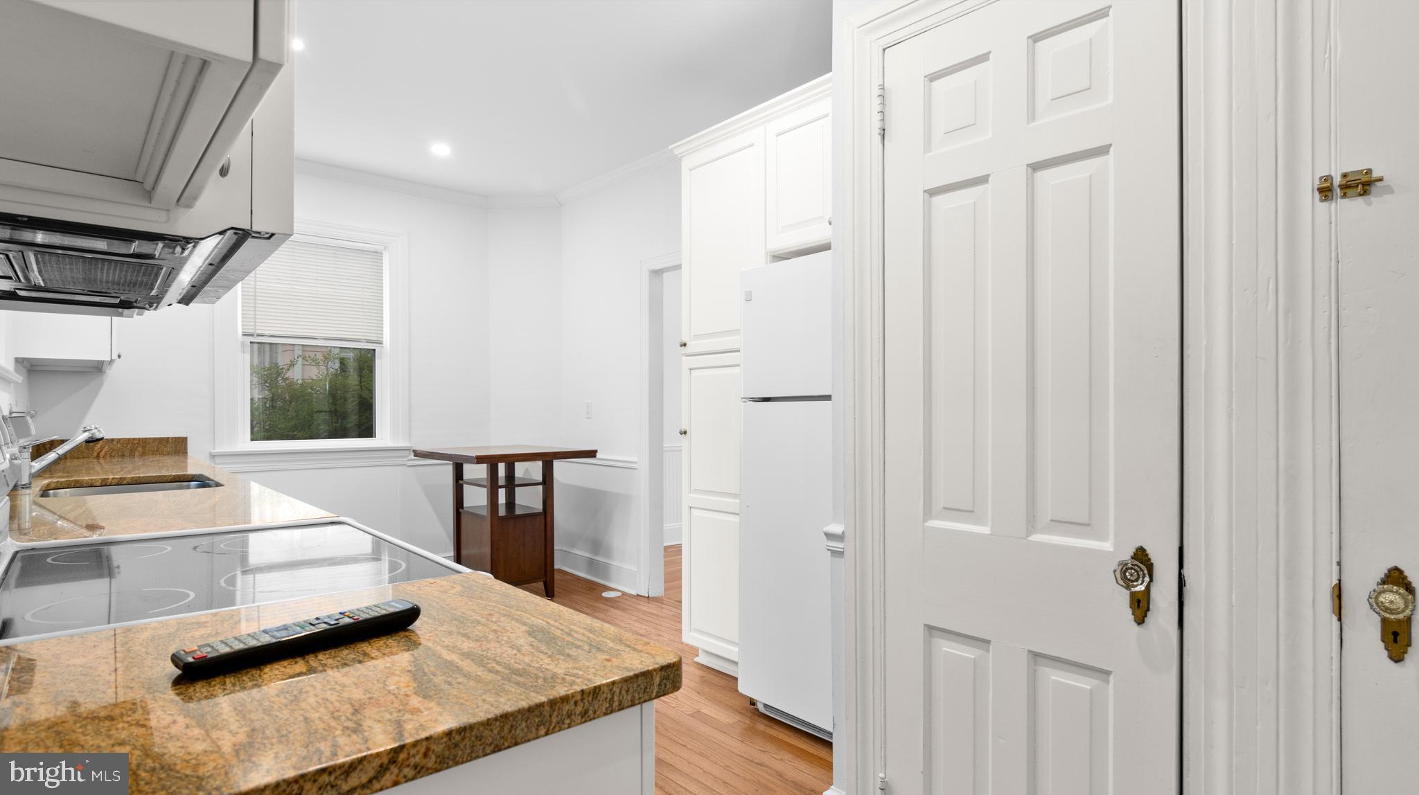 DOWNTOWN EASTON - Residential Lease