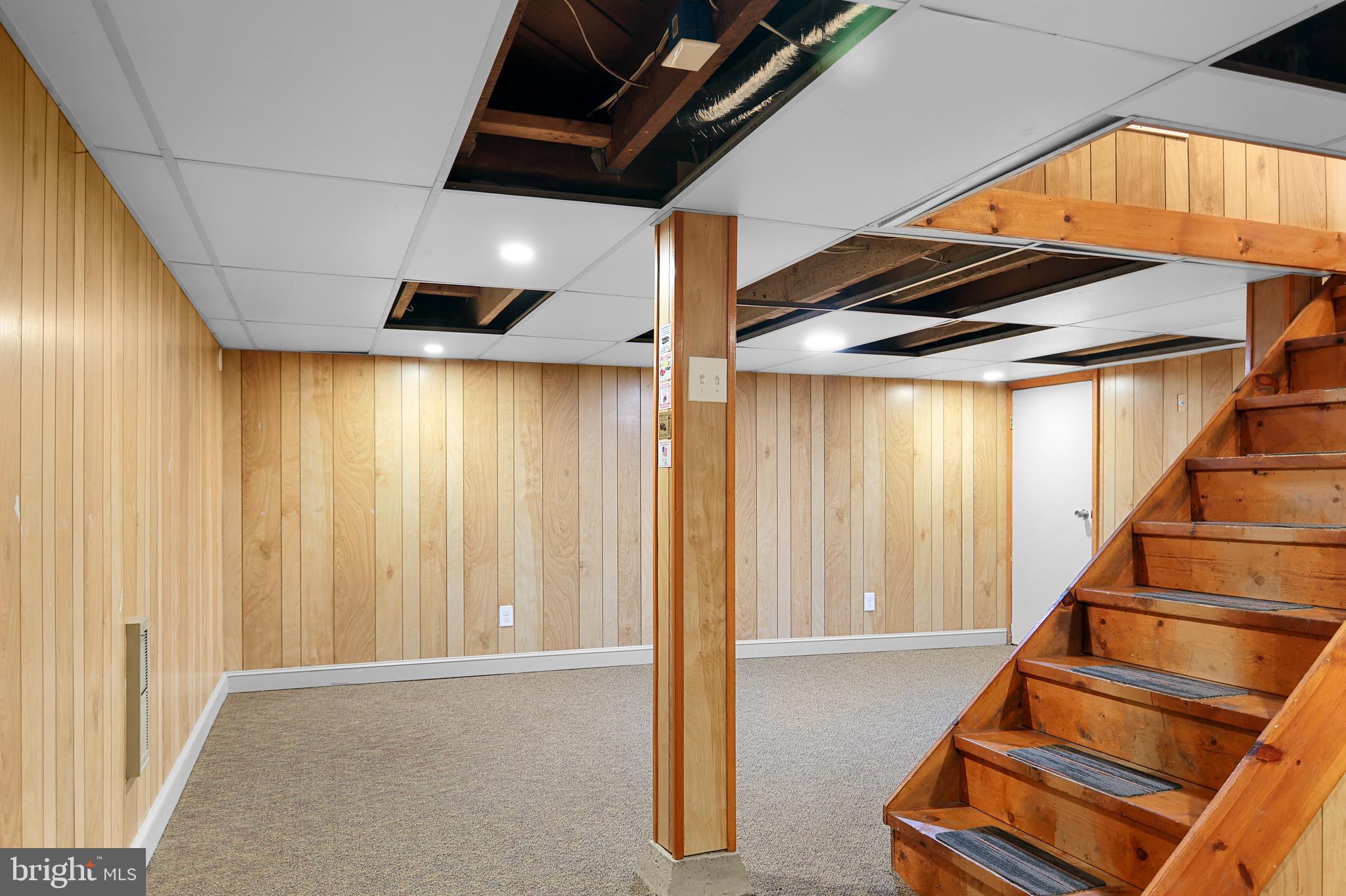 DOWNTOWN EASTON - Residential Lease