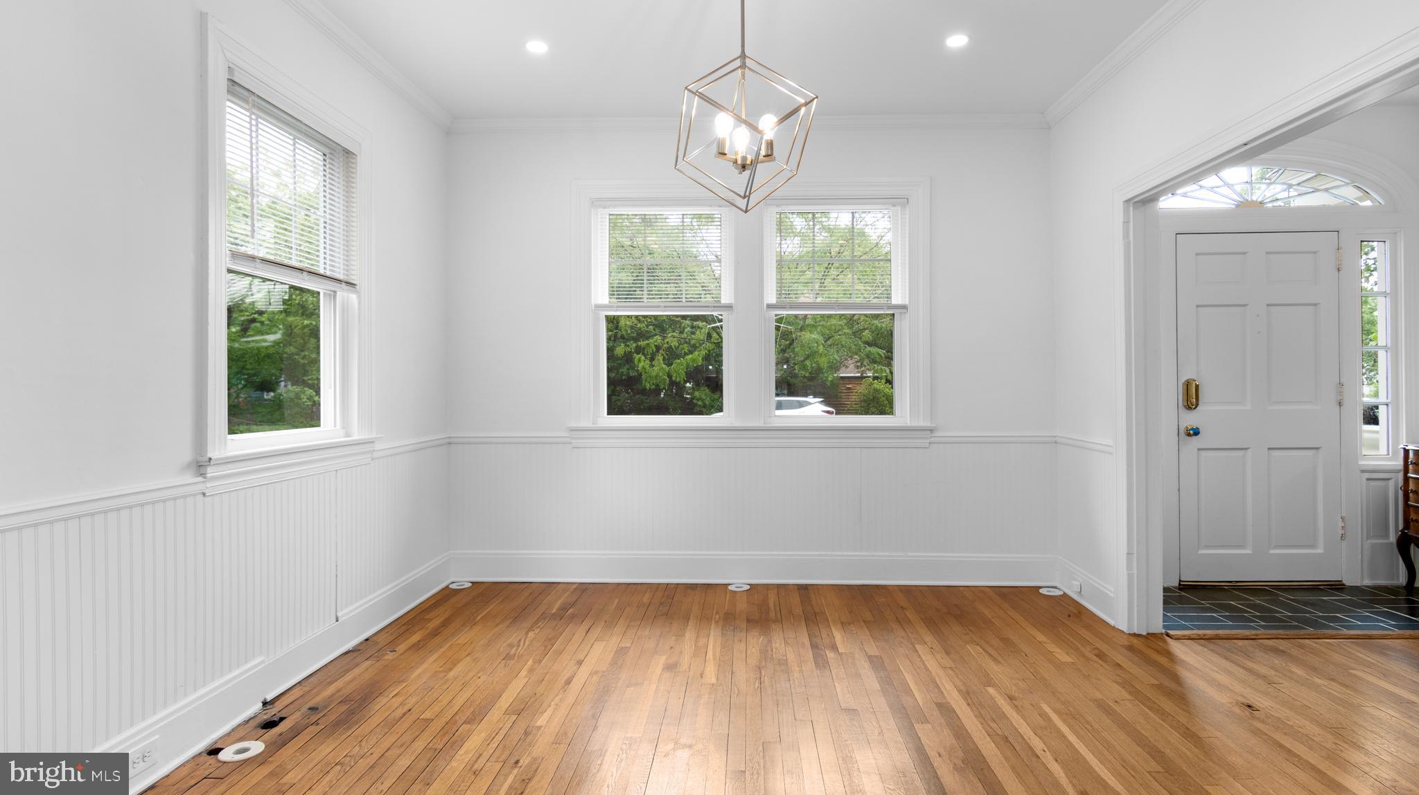 DOWNTOWN EASTON - Residential Lease