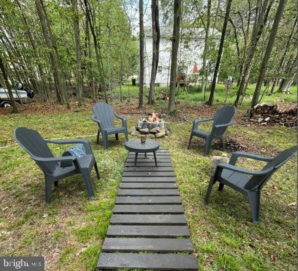 Photo of 1225 Country Place Dr, COOLBAUGH TOWNSHIP, PA 18466 (MLS # PAMR2005706)