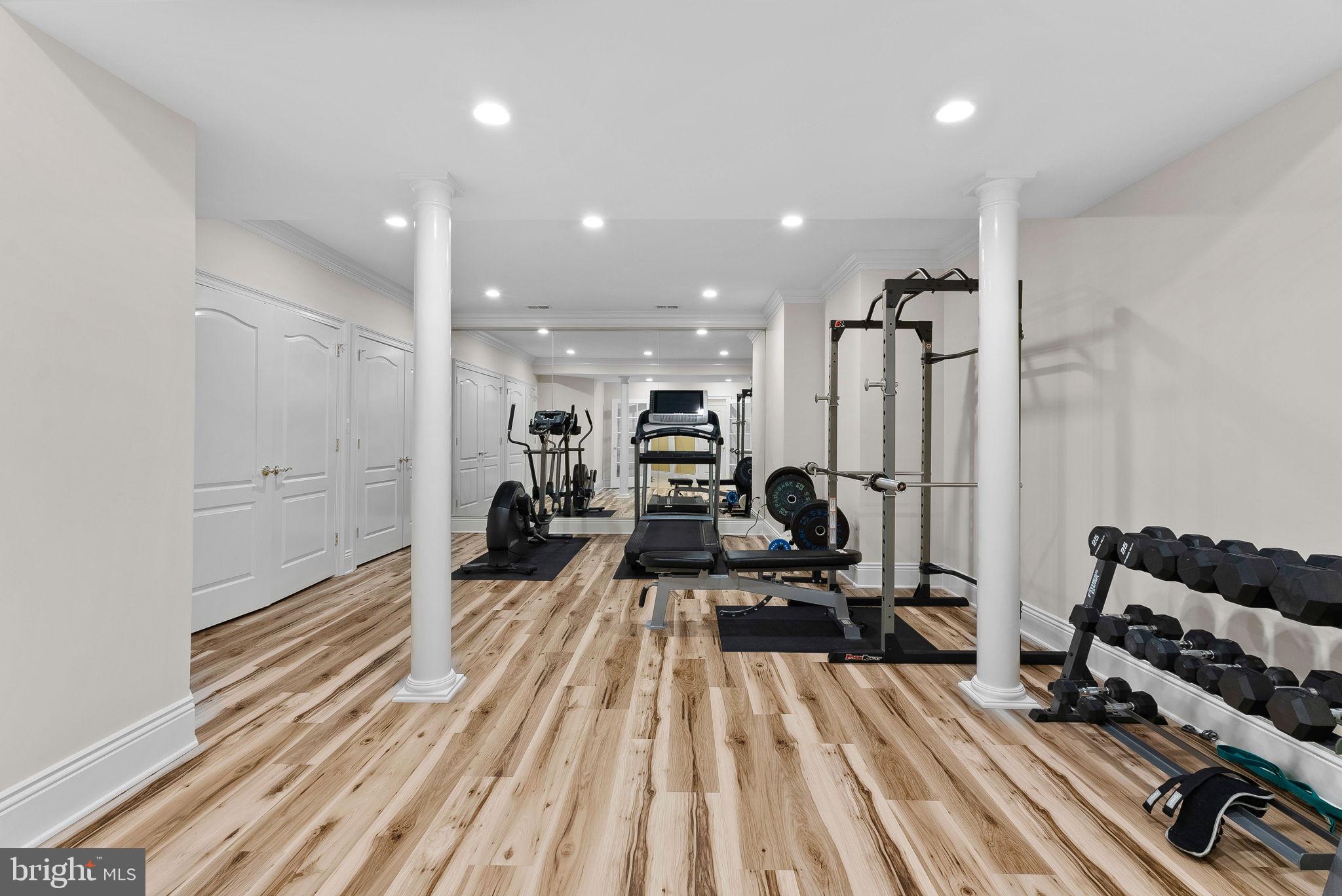 BELMONT COUNTRY CLUB - Residential