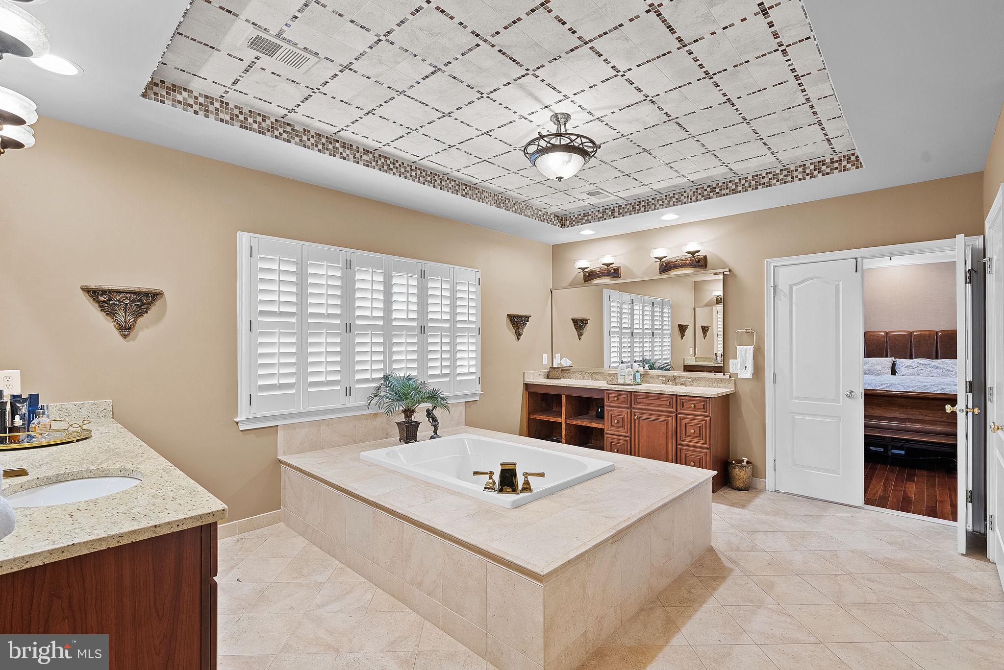 BELMONT COUNTRY CLUB - Residential