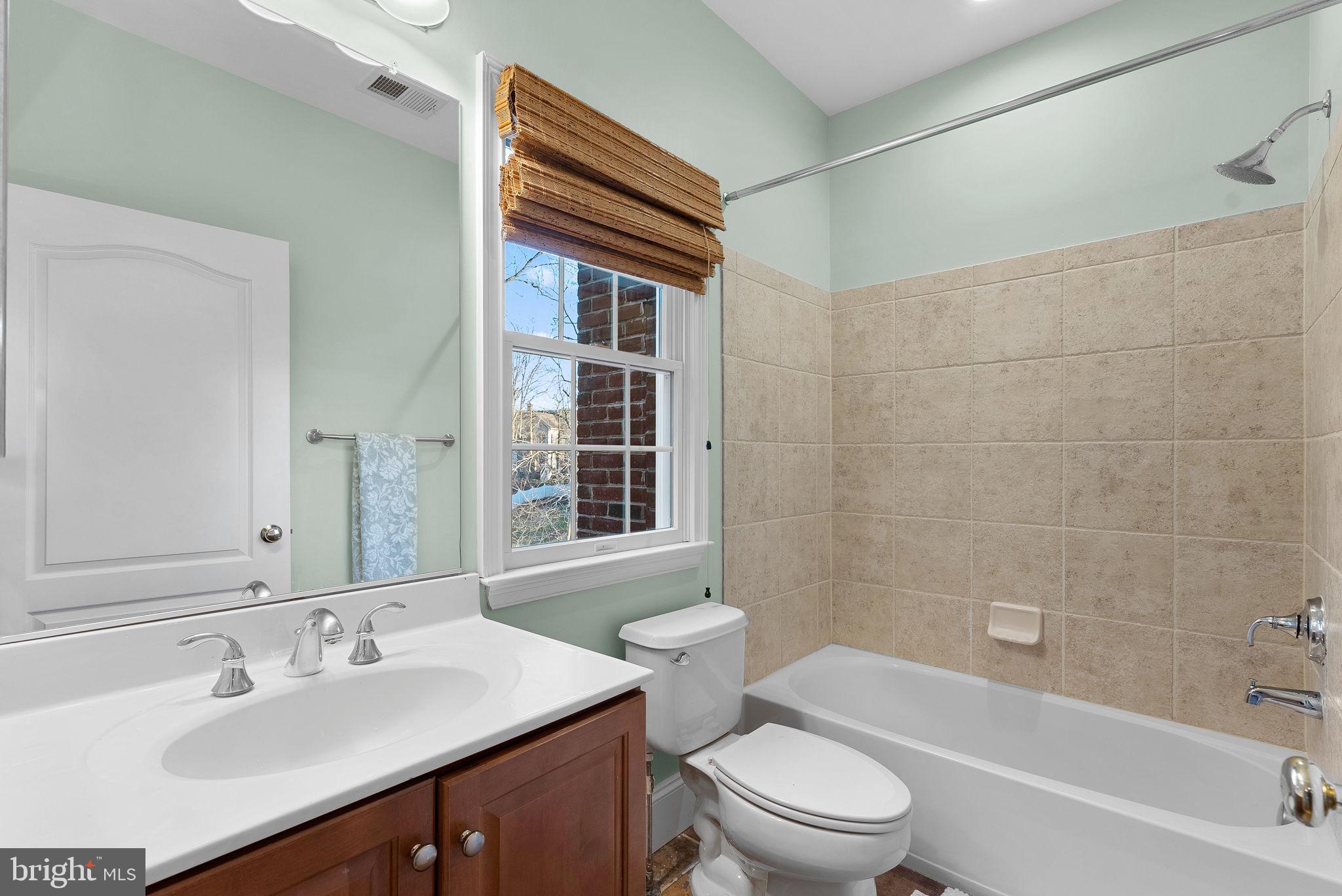 BELMONT COUNTRY CLUB - Residential