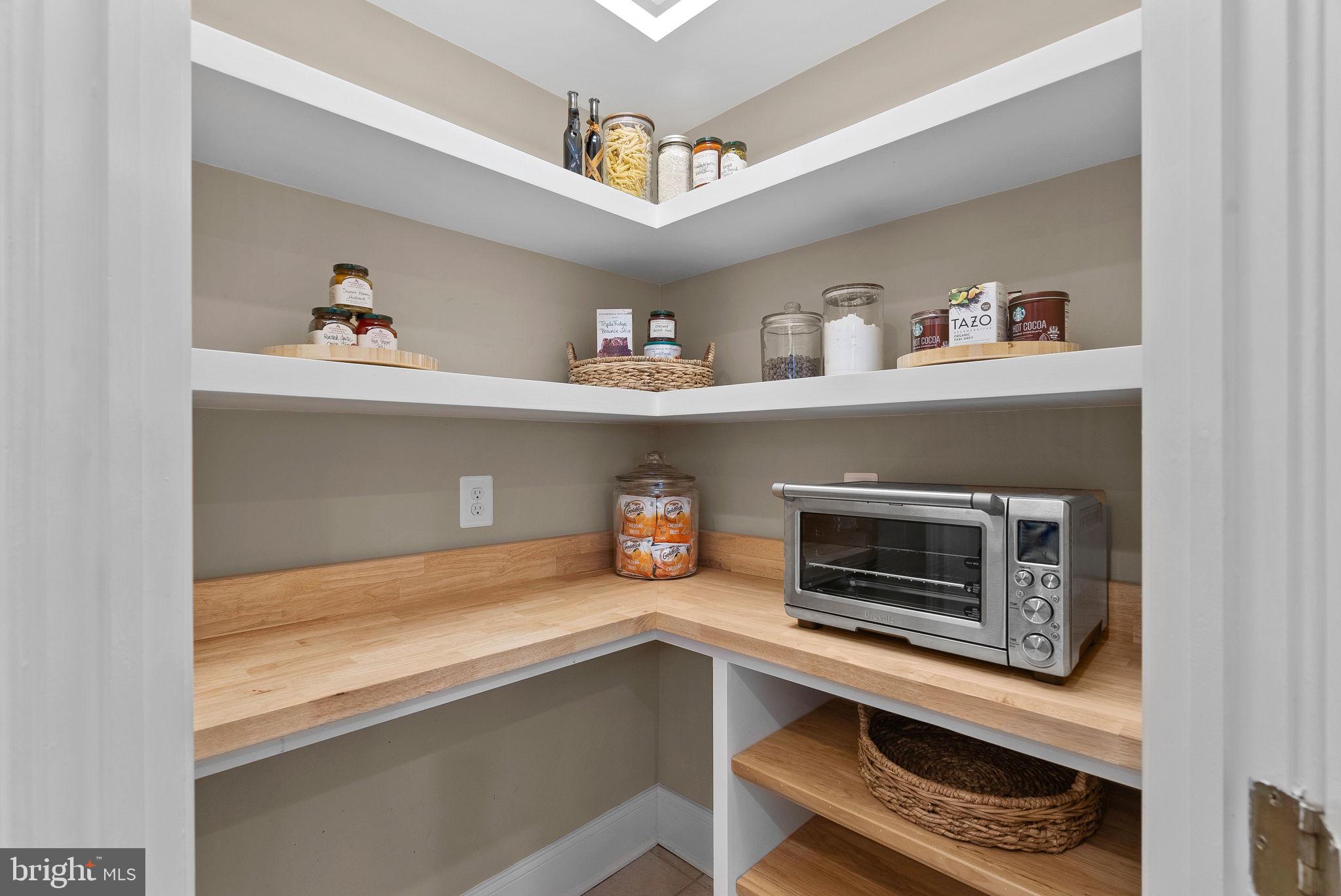 BELMONT COUNTRY CLUB - Residential