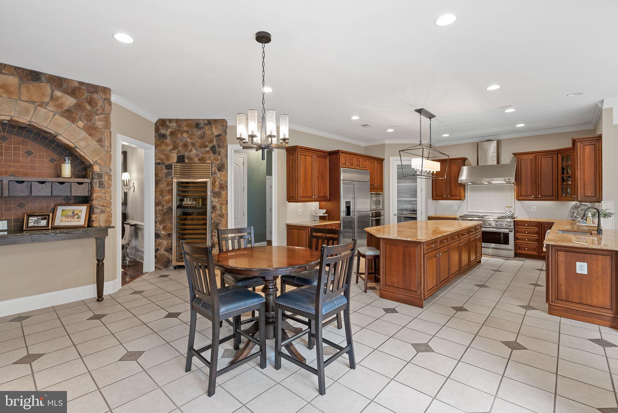 BELMONT COUNTRY CLUB - Residential