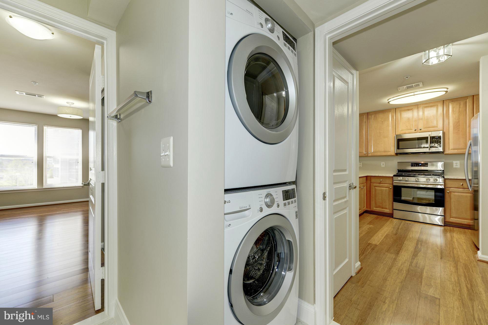 MARKET STREET AT TOWN CENTER - Residential