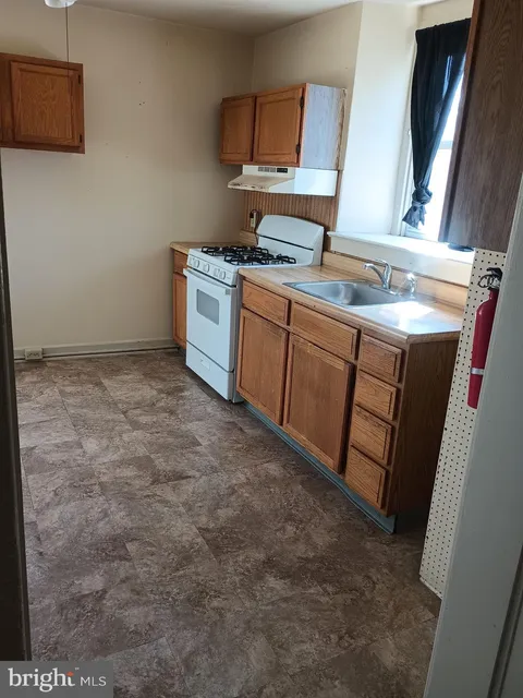 328 Lincoln Highway W Unit 2ND FLR, Coatesville, PA MLS: PACT2096490
