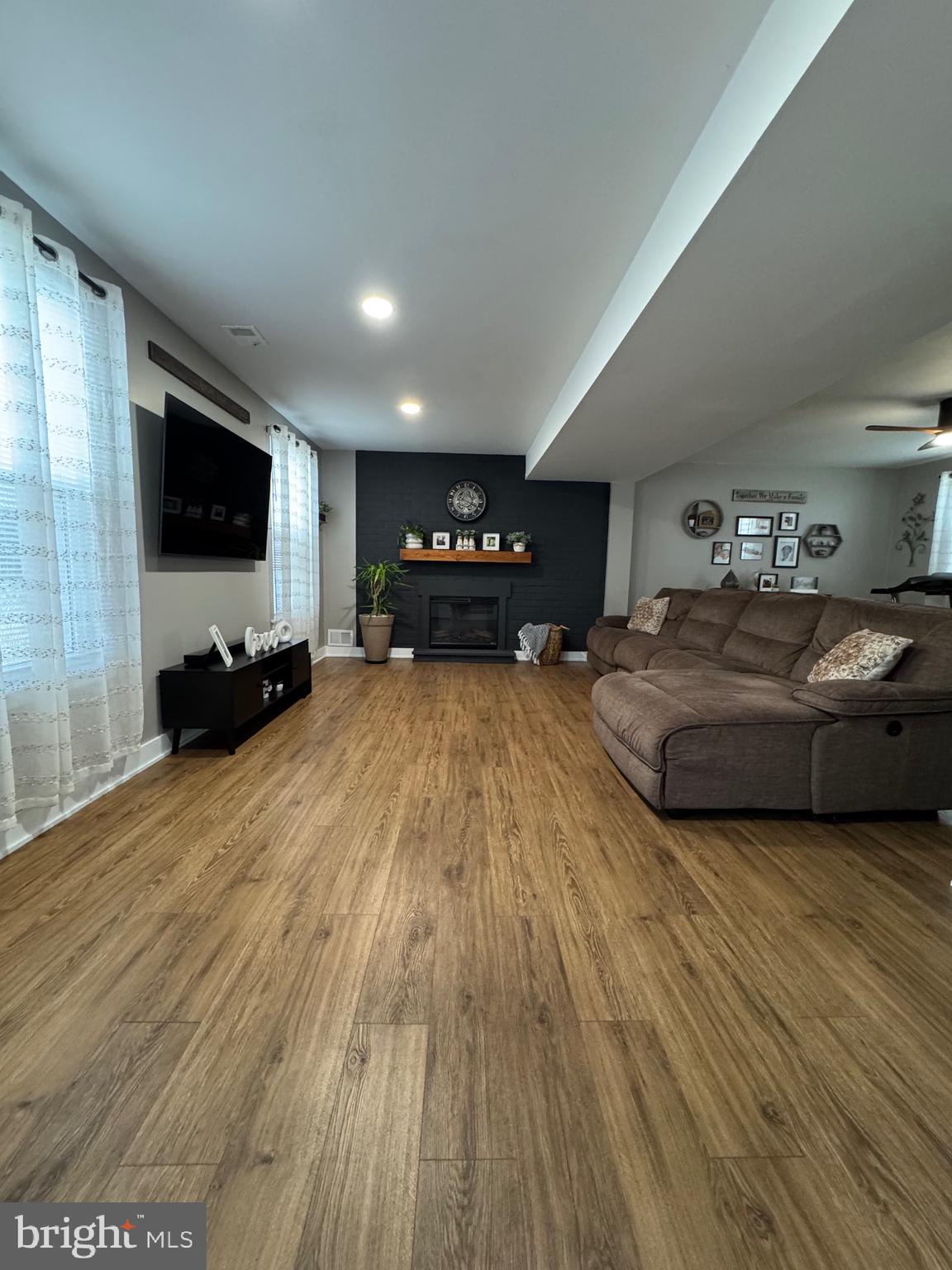 NESHAMINY VALLEY - Residential