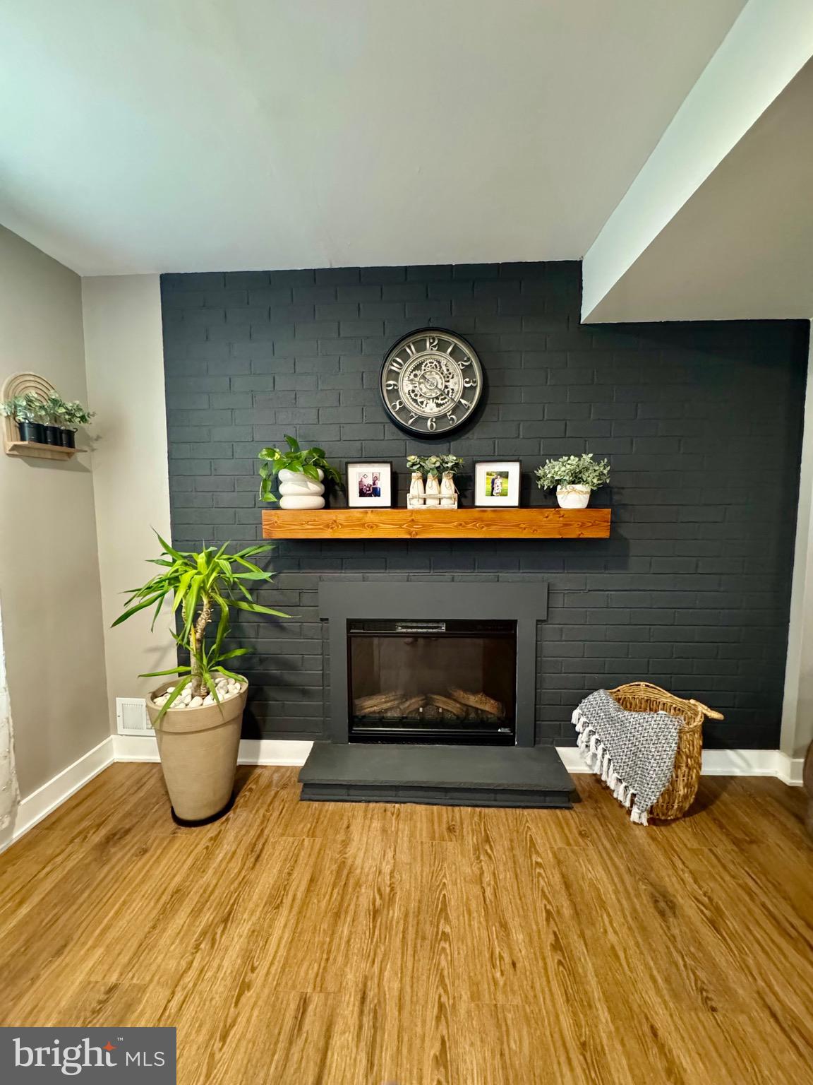 NESHAMINY VALLEY - Residential