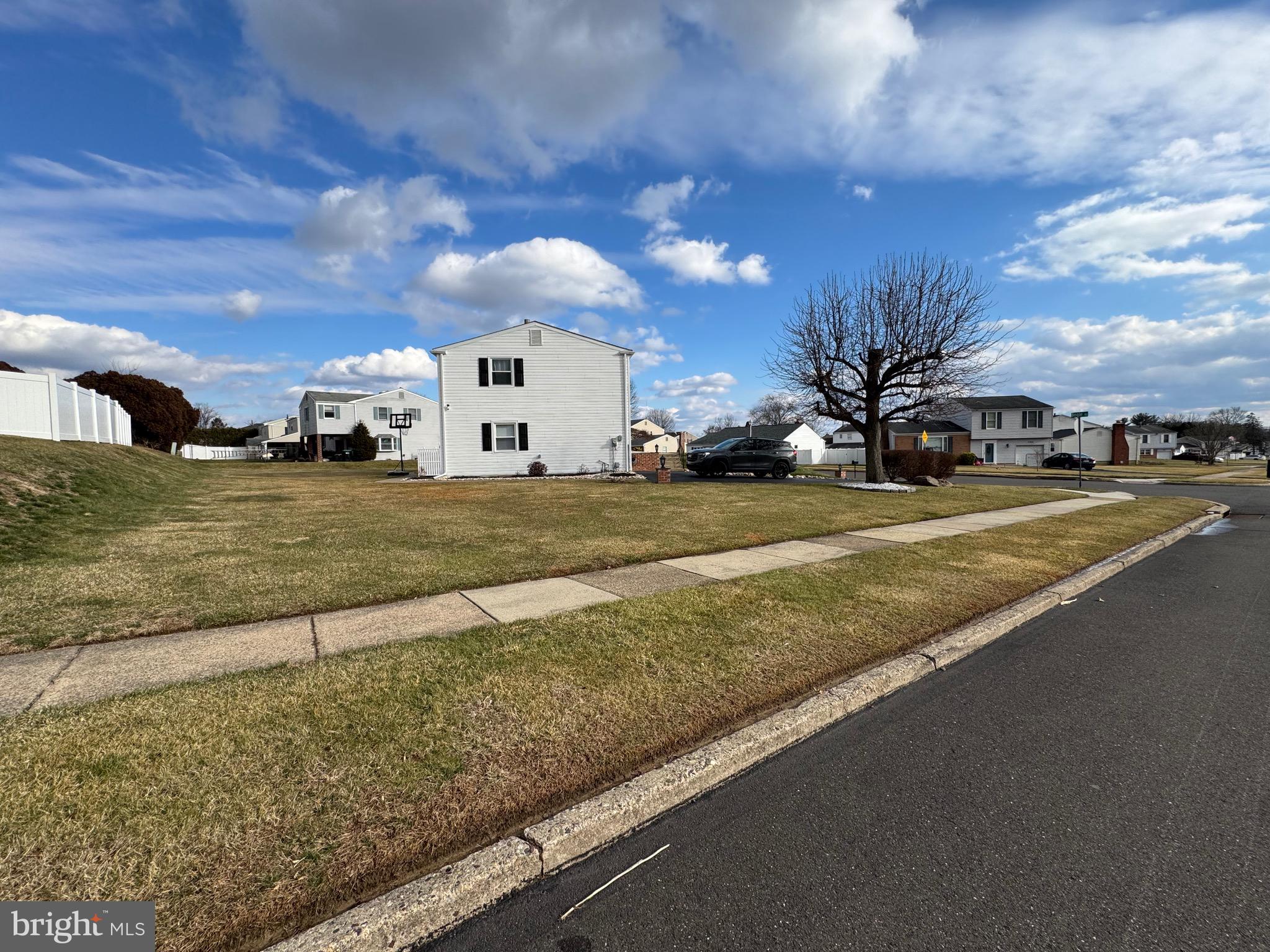 NESHAMINY VALLEY - Residential