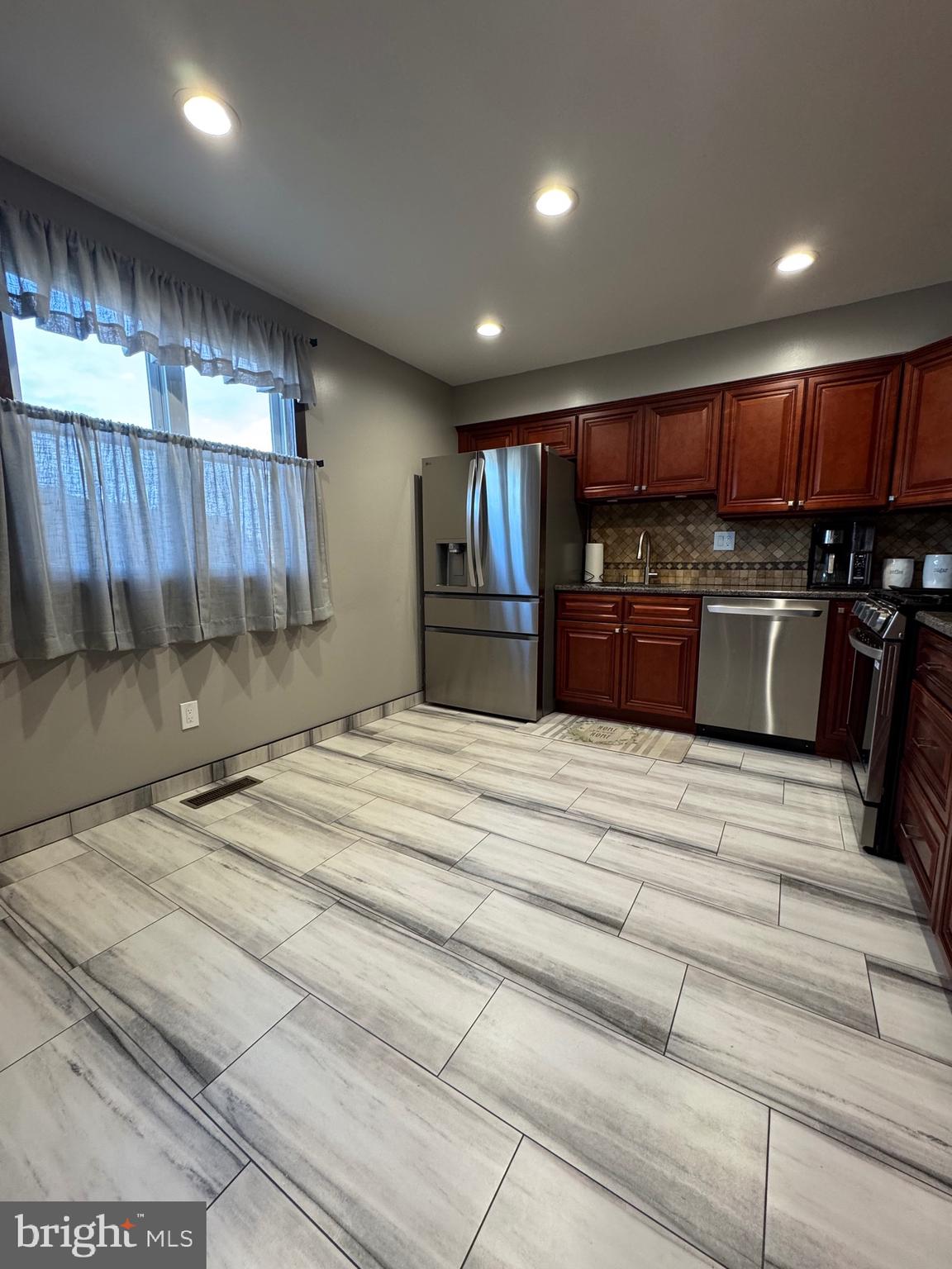 NESHAMINY VALLEY - Residential