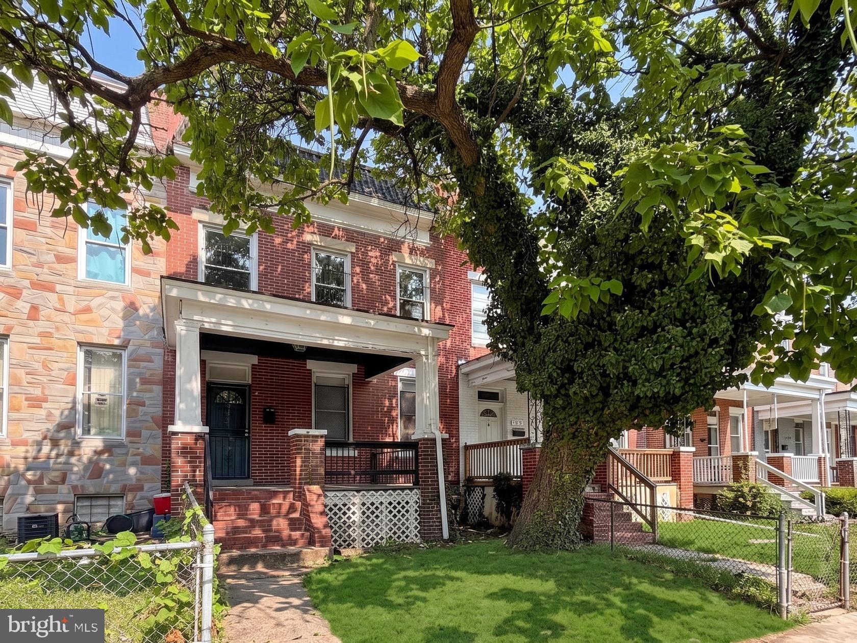 411 N EDGEWOOD STREET