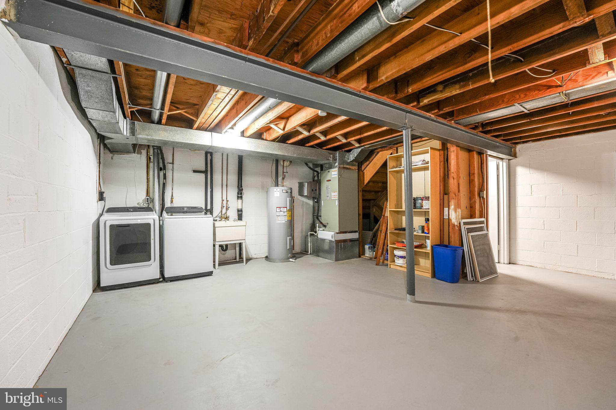 WESTMORELAND SQUARE - Residential