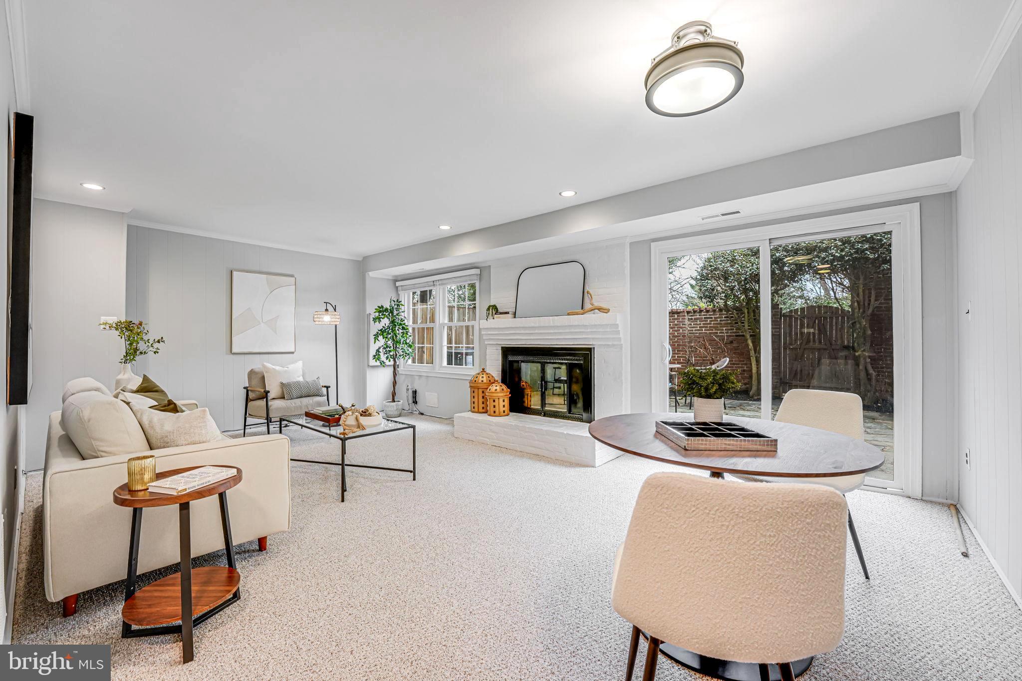 WESTMORELAND SQUARE - Residential