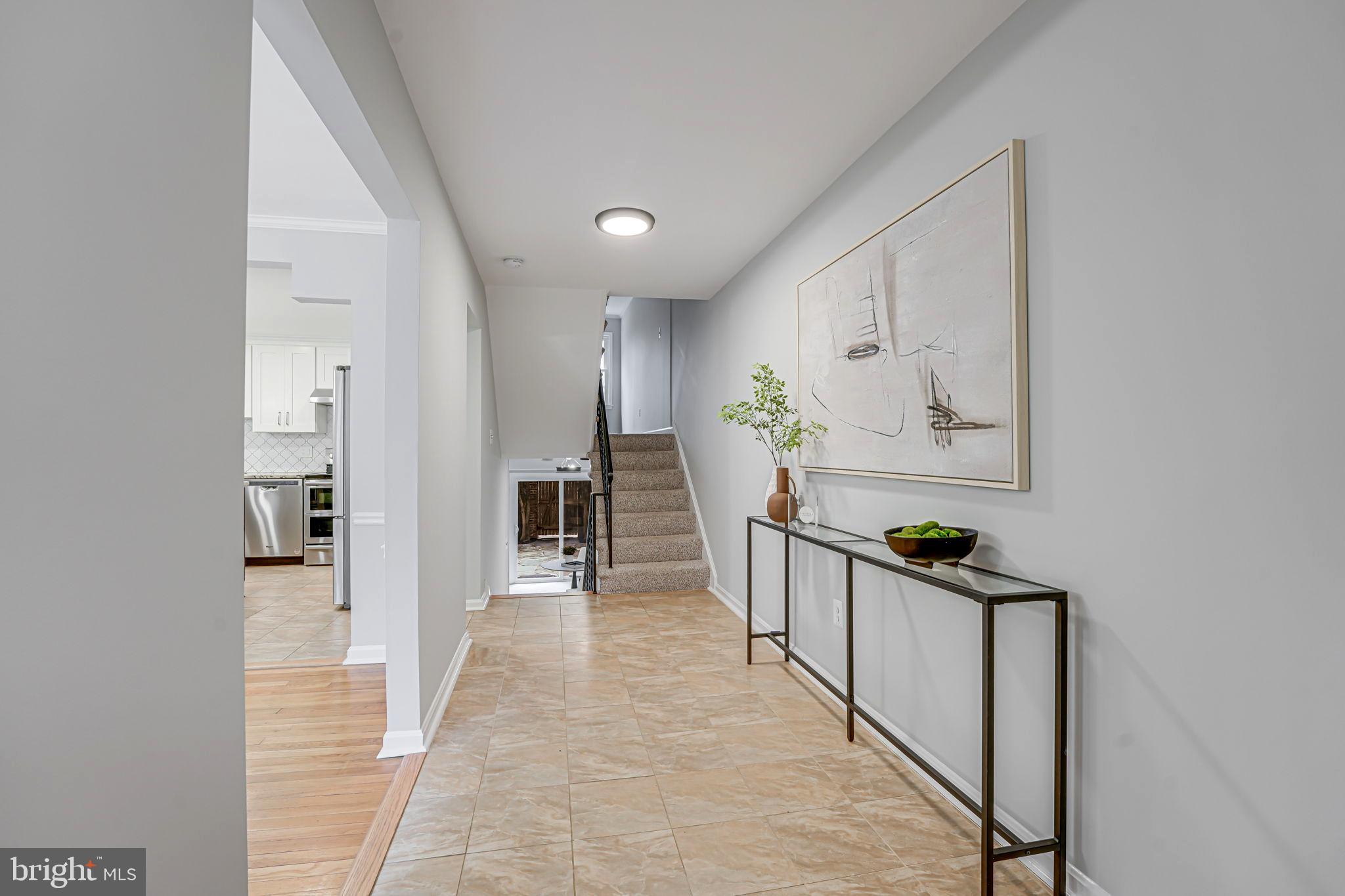 WESTMORELAND SQUARE - Residential