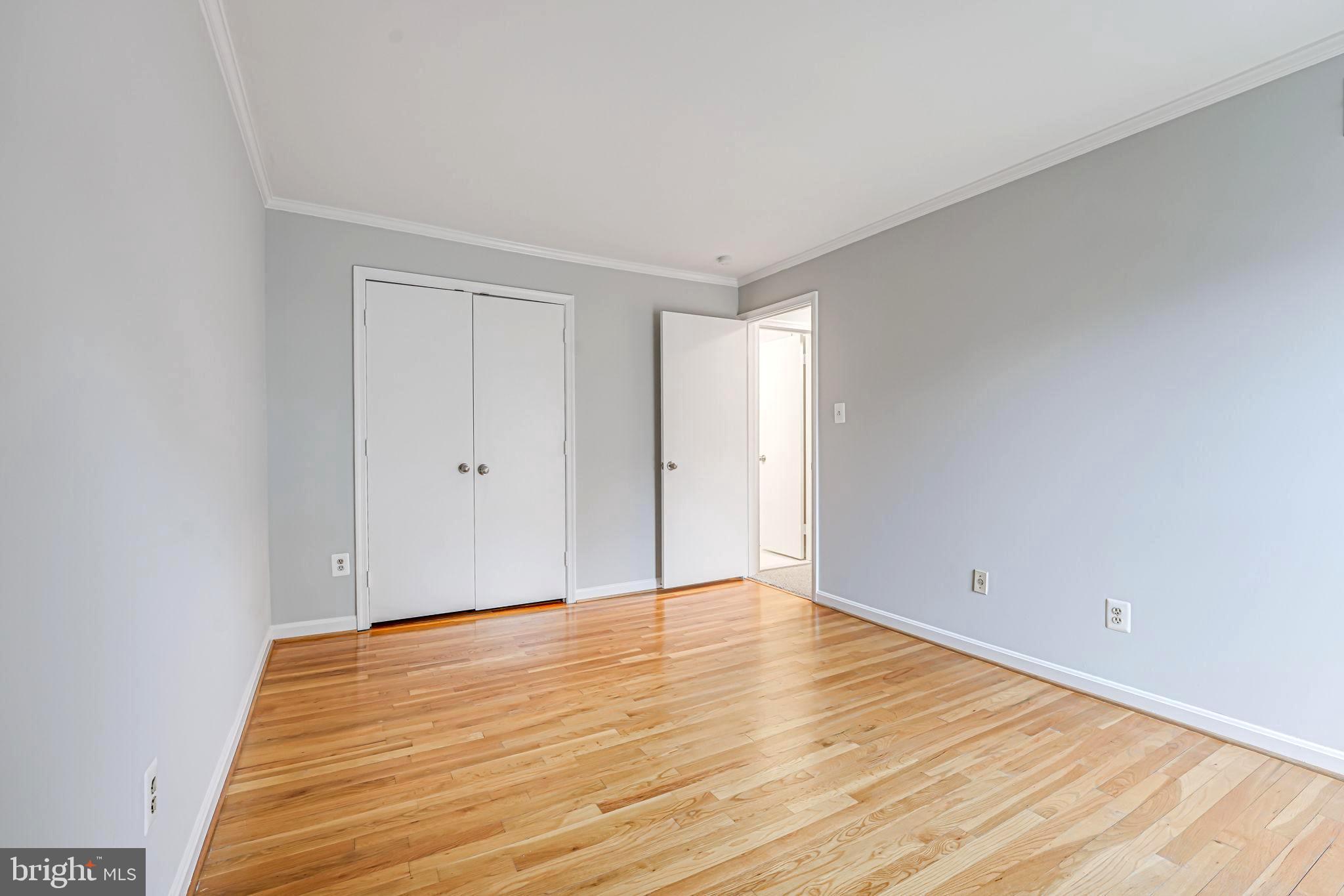 WESTMORELAND SQUARE - Residential