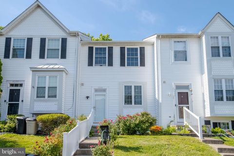 Townhouse For Sale - 4240 Chapel Gate Place<br/> BELCAMP, MD 21017