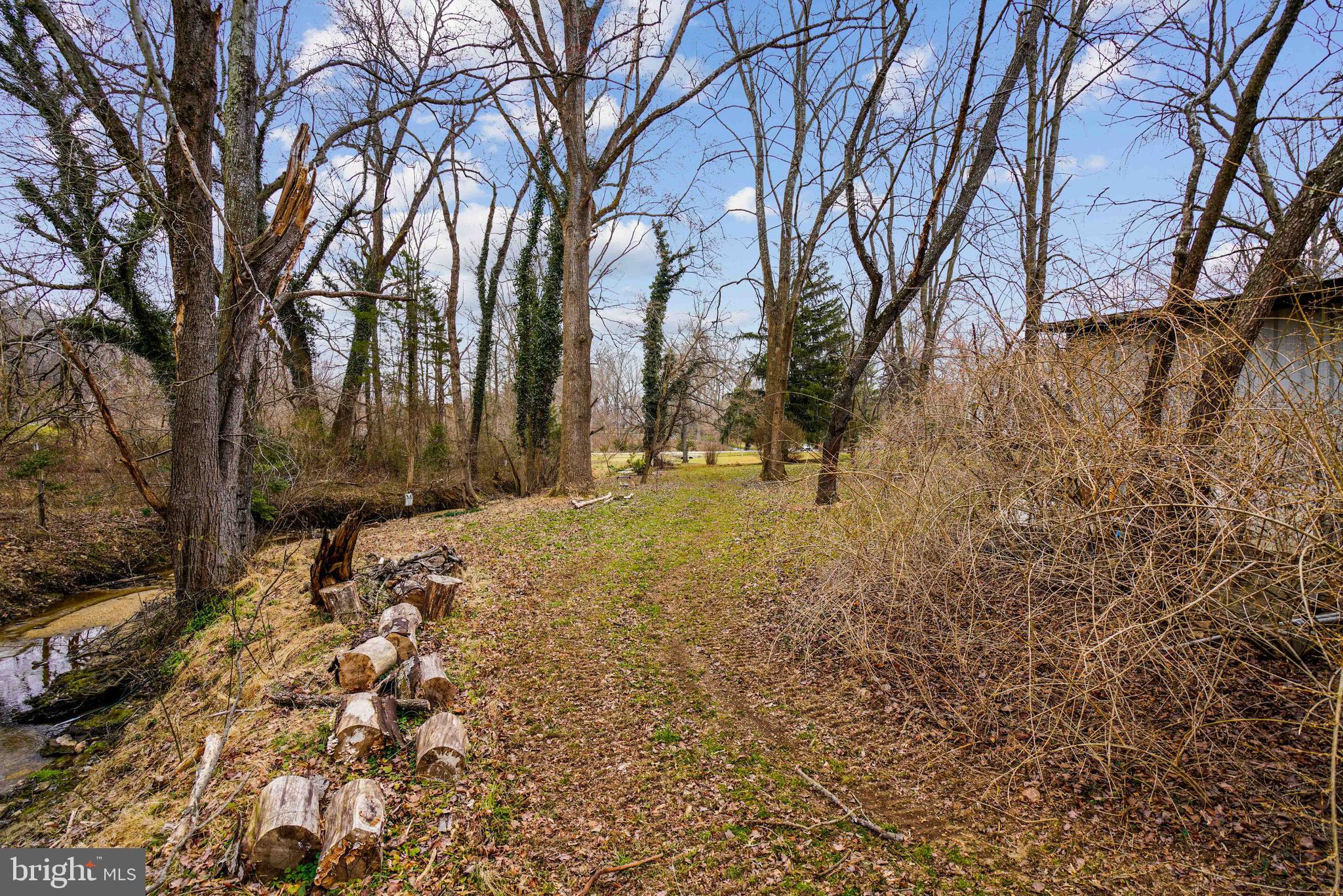 CLARKSVILLE HUNT - Residential