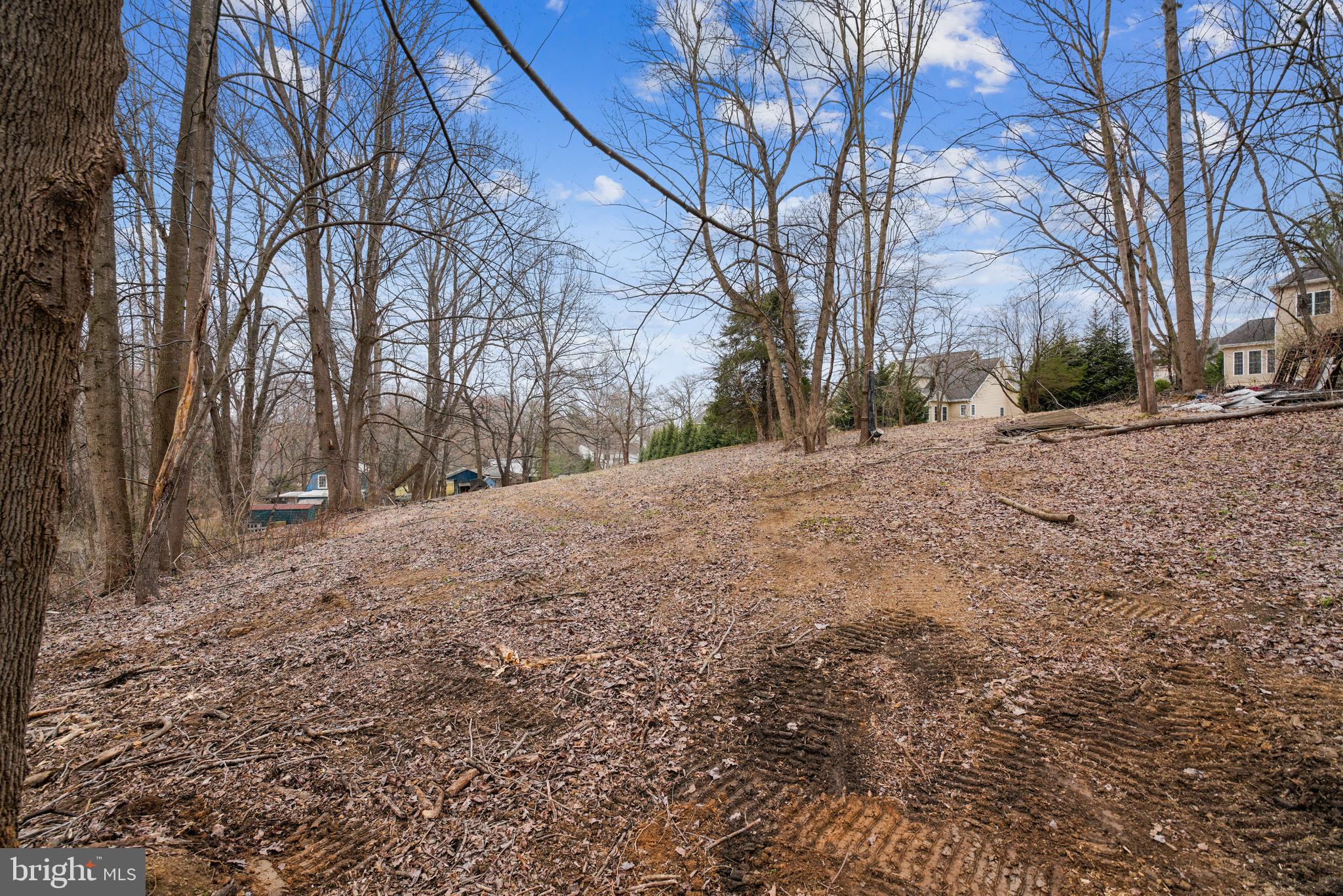 CLARKSVILLE HUNT - Residential