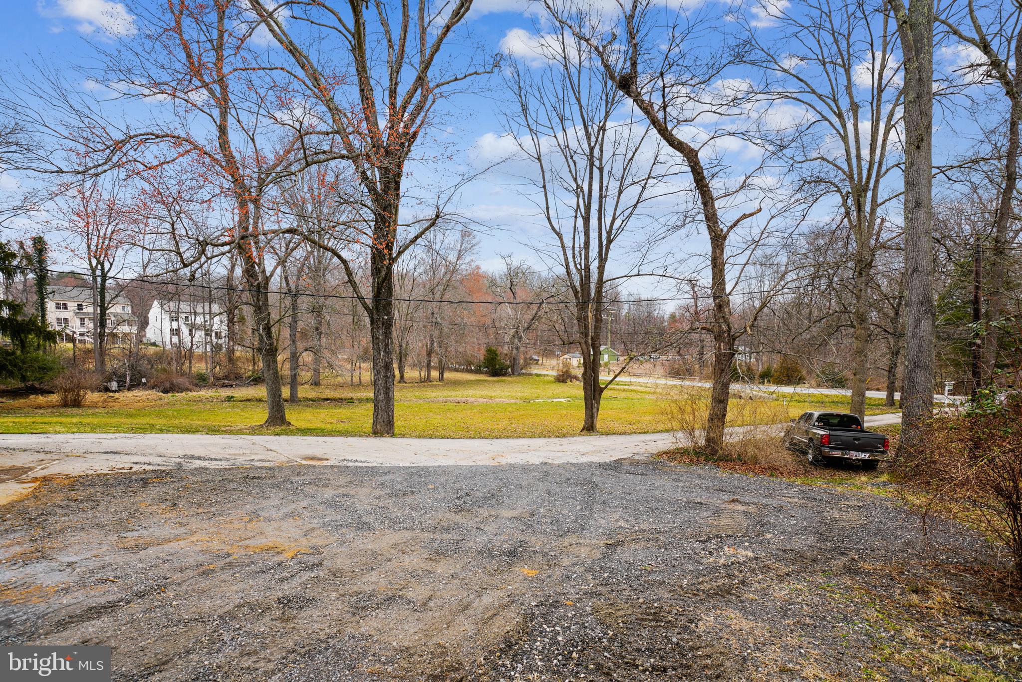 CLARKSVILLE HUNT - Residential