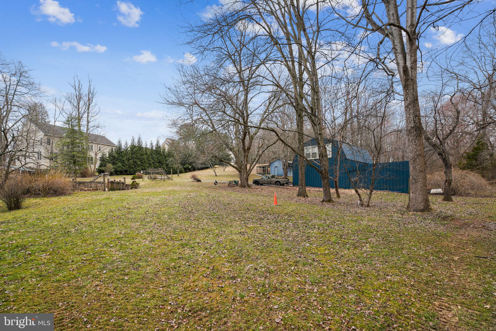 CLARKSVILLE HUNT - Residential