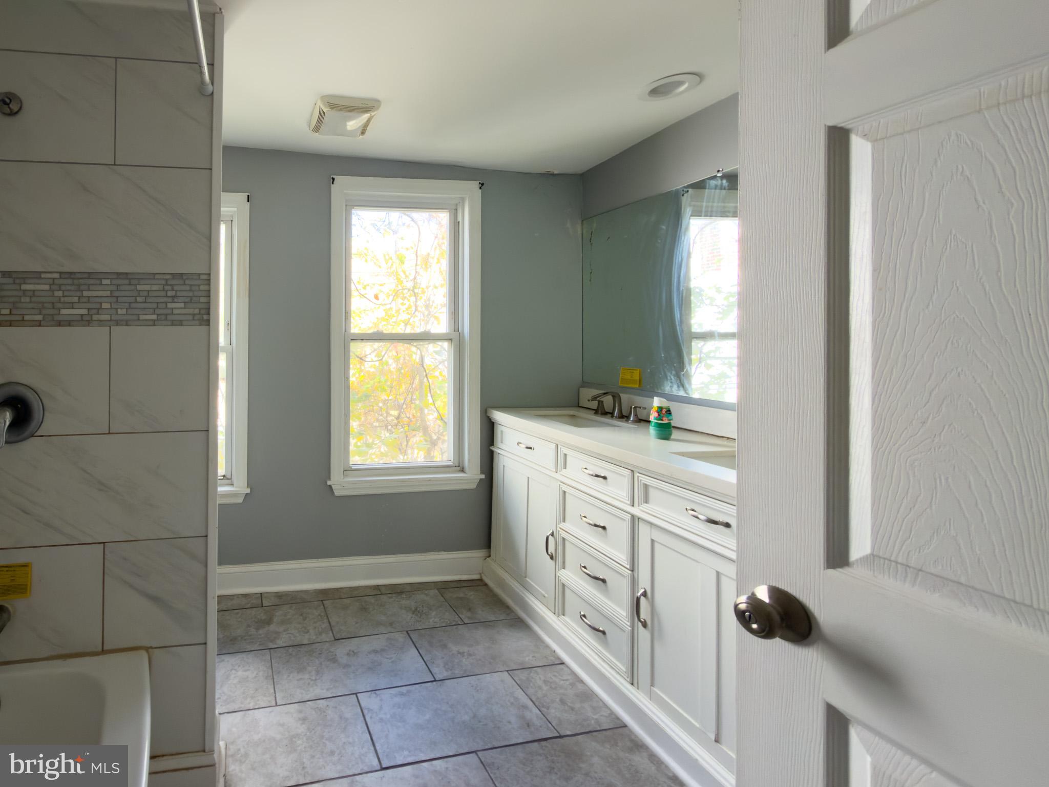 SHARSWOOD - Residential