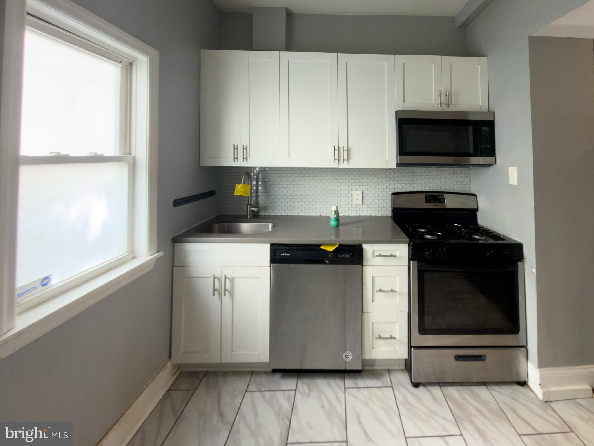 2517 W SEYBERT STREET