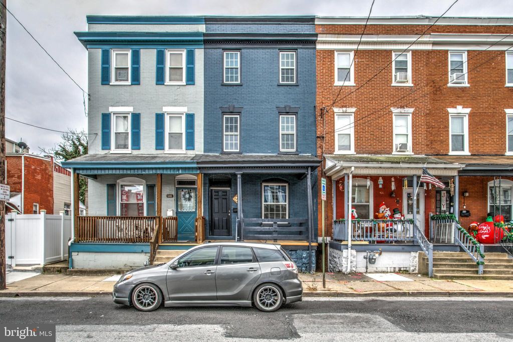 Photo of 646 E Madison Street, Lancaster, PA 17602 (MLS # PALA2045542)