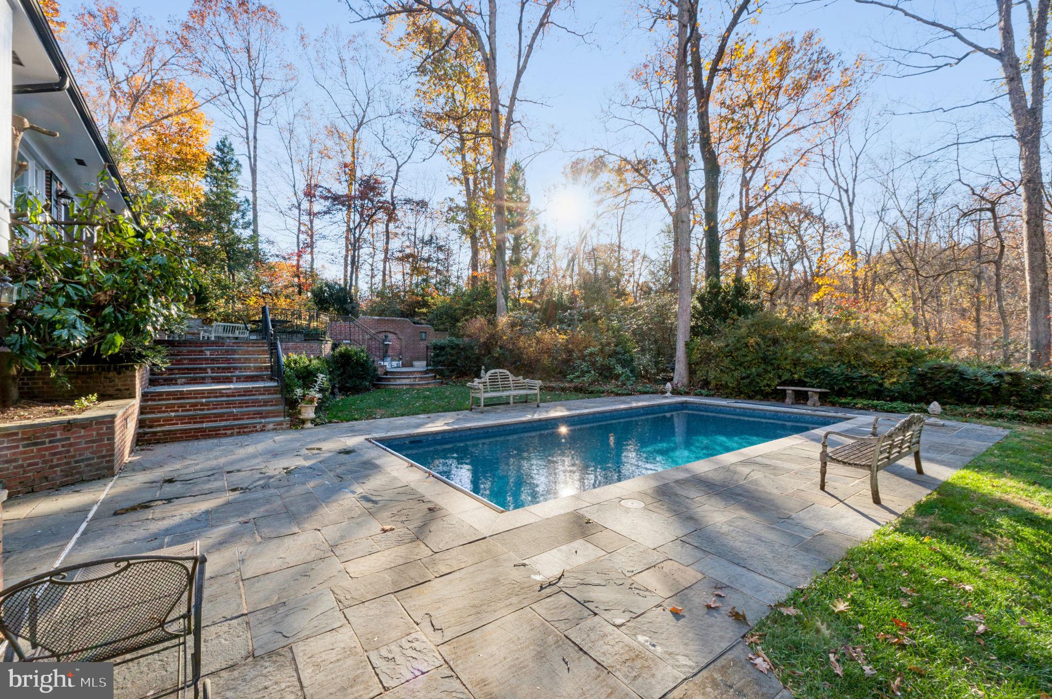 DARNESTOWN OUTSIDE - Residential