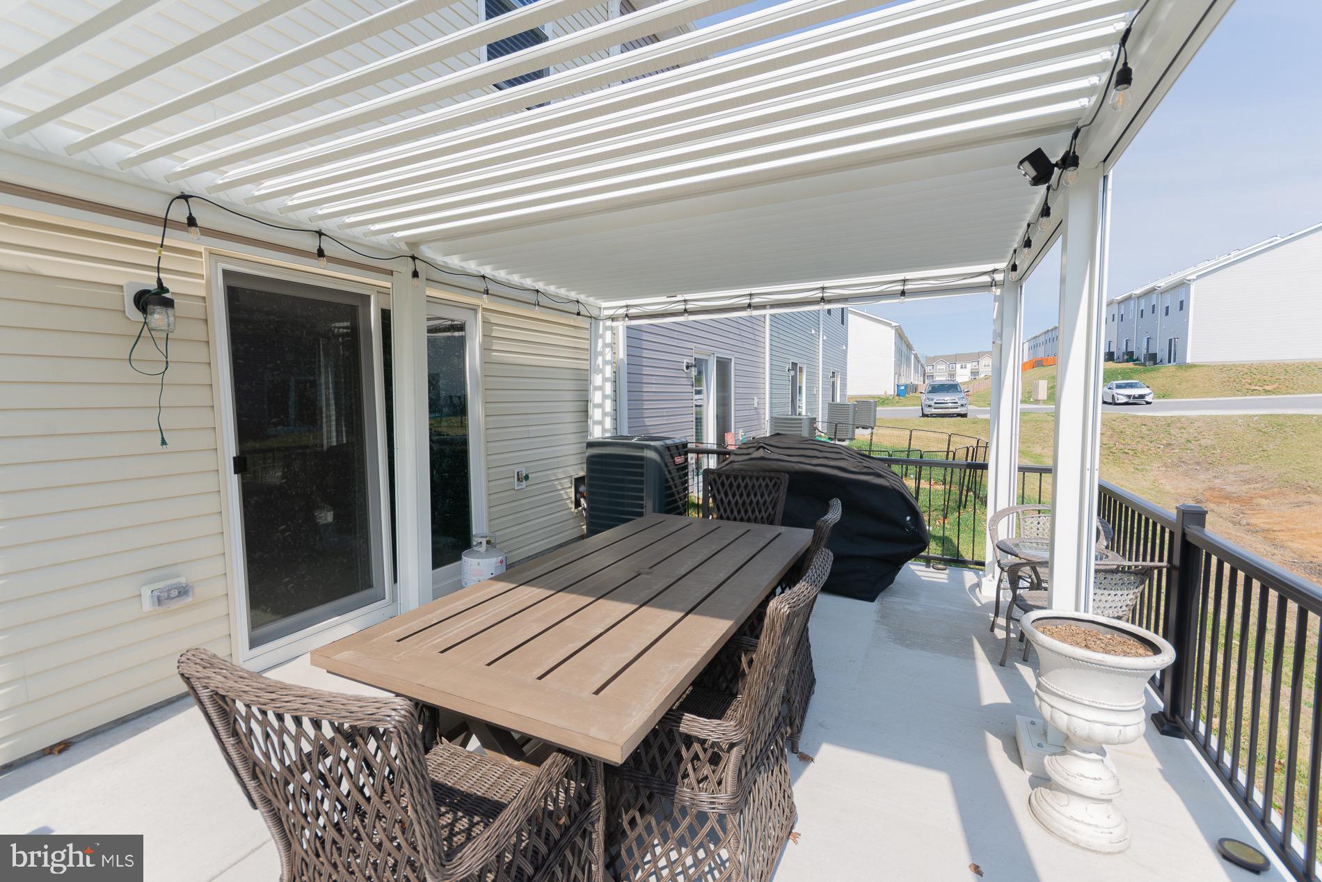 HOMEPLACE AT RIVERSIDE - Residential