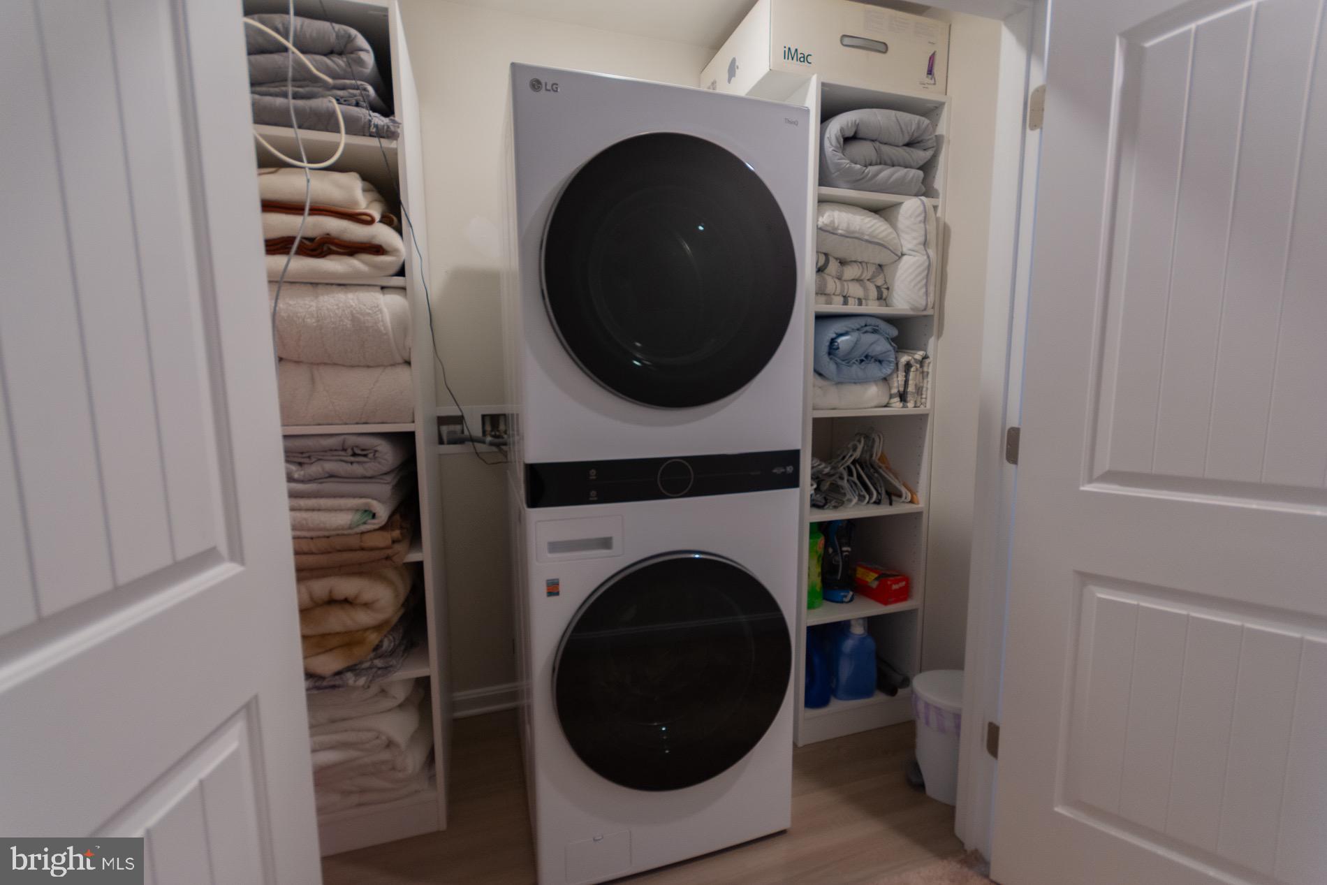 HOMEPLACE AT RIVERSIDE - Residential