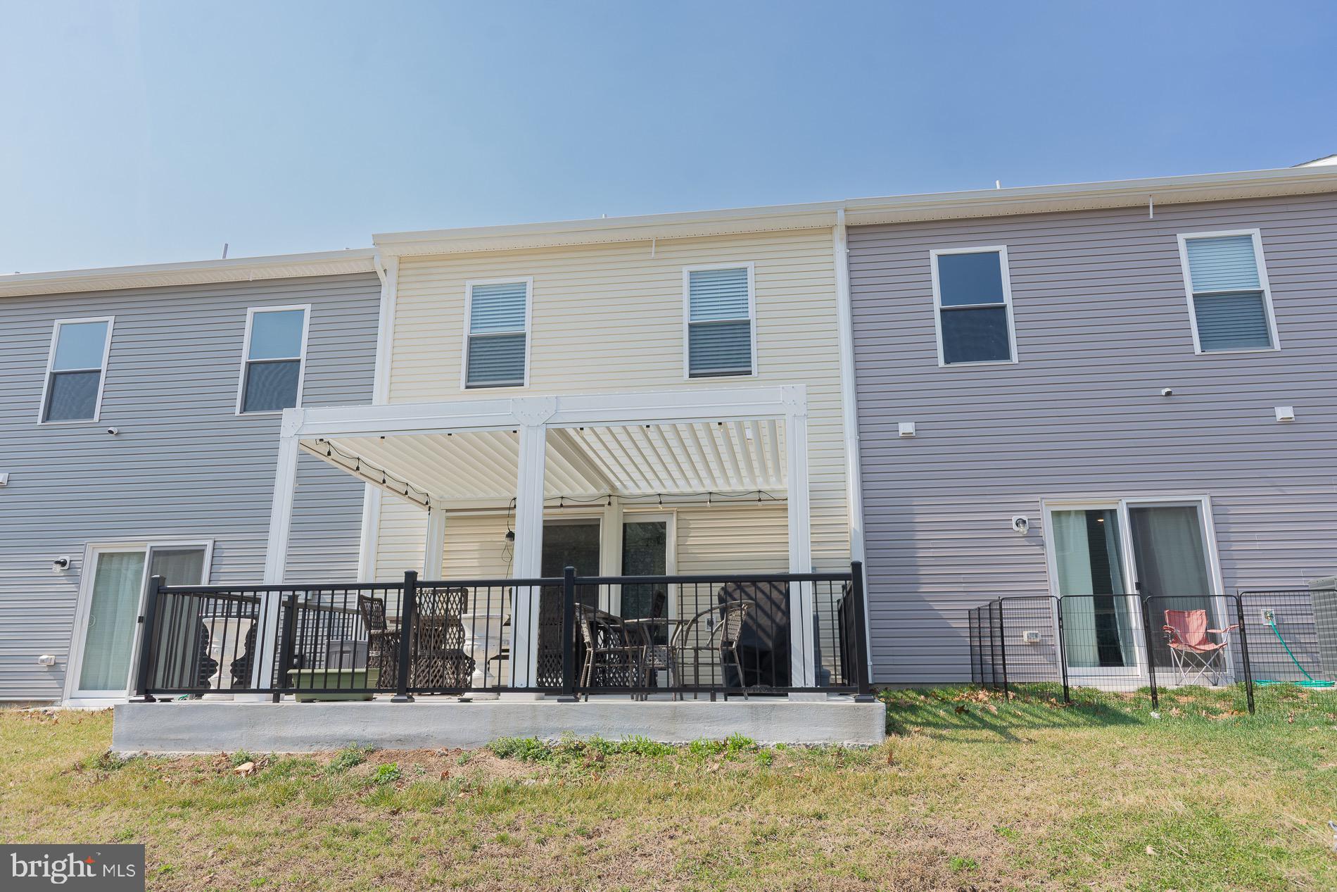 HOMEPLACE AT RIVERSIDE - Residential