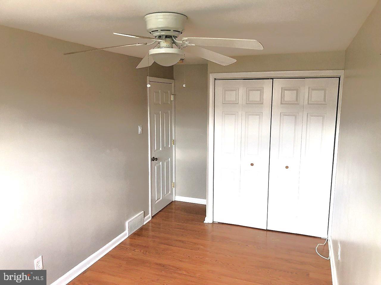 PARKWOOD - Residential Lease