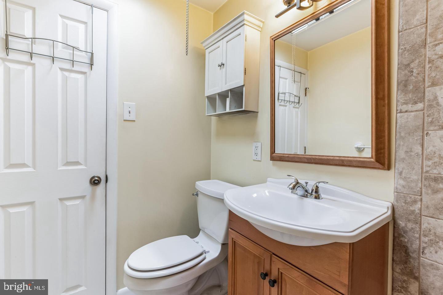 PARKWOOD - Residential Lease