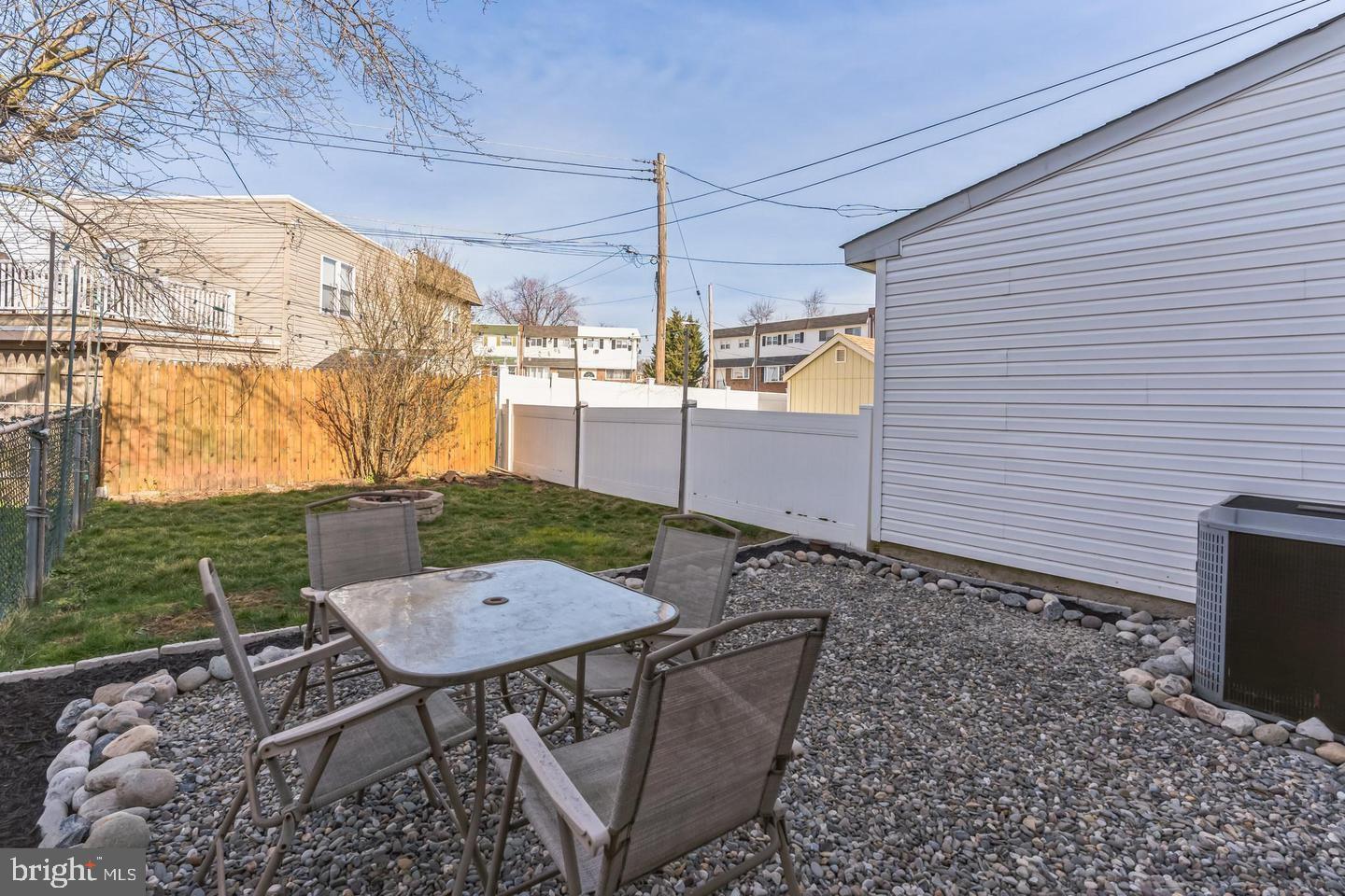 PARKWOOD - Residential Lease