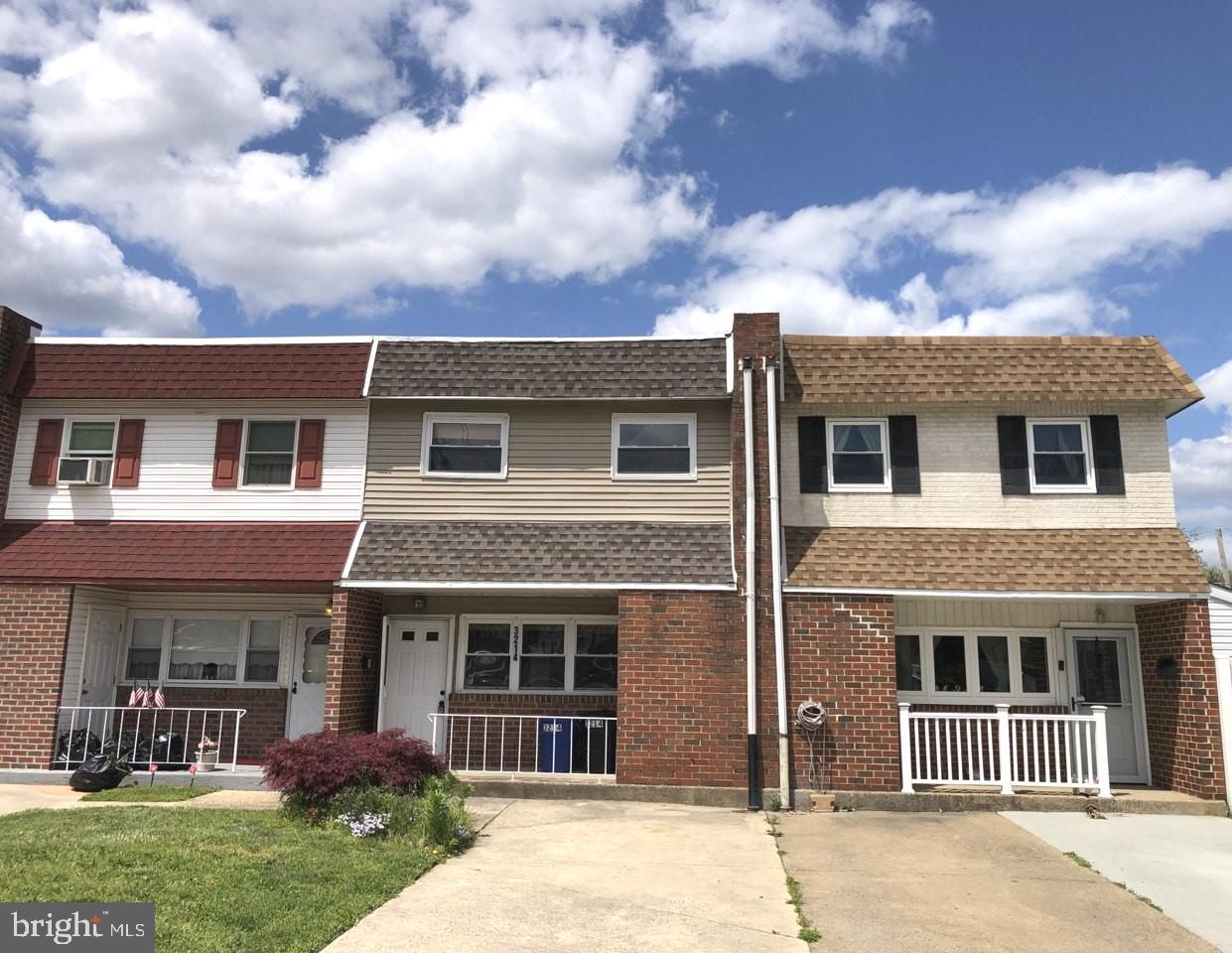 Welcome to this adorable town home in Parkwood with a great natural light. The home has 3 bedrooms, with plenty of closet space, living room and huge eat in kitchen. The home has central air, a half bath and laundry on the first floor, a full bath on the second floor, and a storage closet located right off the cozy front patio. There are sliding doors off of the kitchen leading you to your rear fenced yard. The home is located on a cul-de-sac, no-traffic. On-street parking as well as a driveway for off-street parking. Close to Rt 1, I-95, Cornwalls Train Station park and Ride with service to Center City Philadelphia and NYC via NJ. Easy walk to Parks, Schools, Shopping (Philadelphia Mills) and Transportation. Junod Playground & Sprinkle Park nearby. Make your appointment today to see this new rental! This one won't last long!