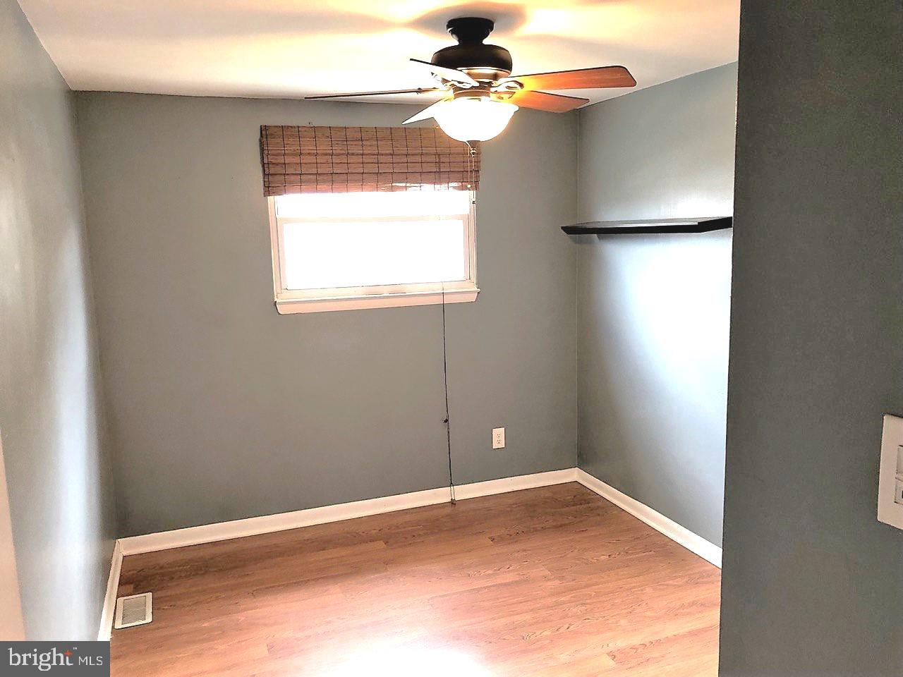 PARKWOOD - Residential Lease