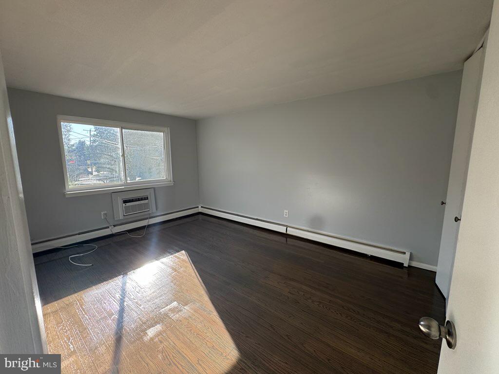 YEADON - Residential Lease