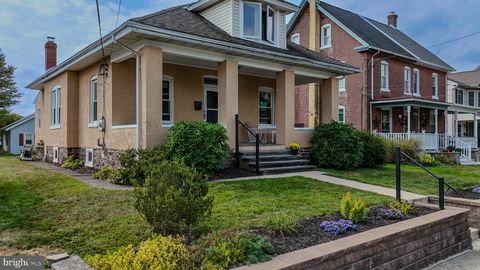 Photo of 44 Adams Avenue, SOUDERTON, PA 18964 (MLS # PAMC2160770)