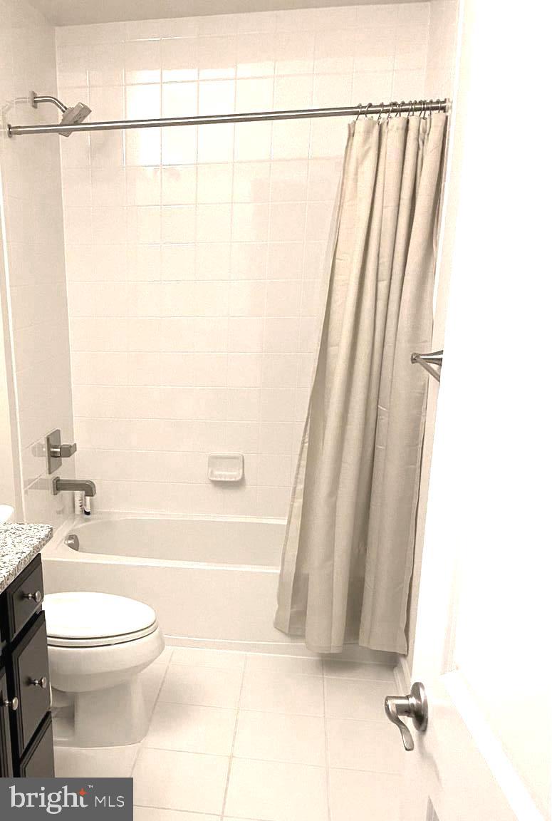 WESTMOORE AT MOOREFIELD - Residential Lease