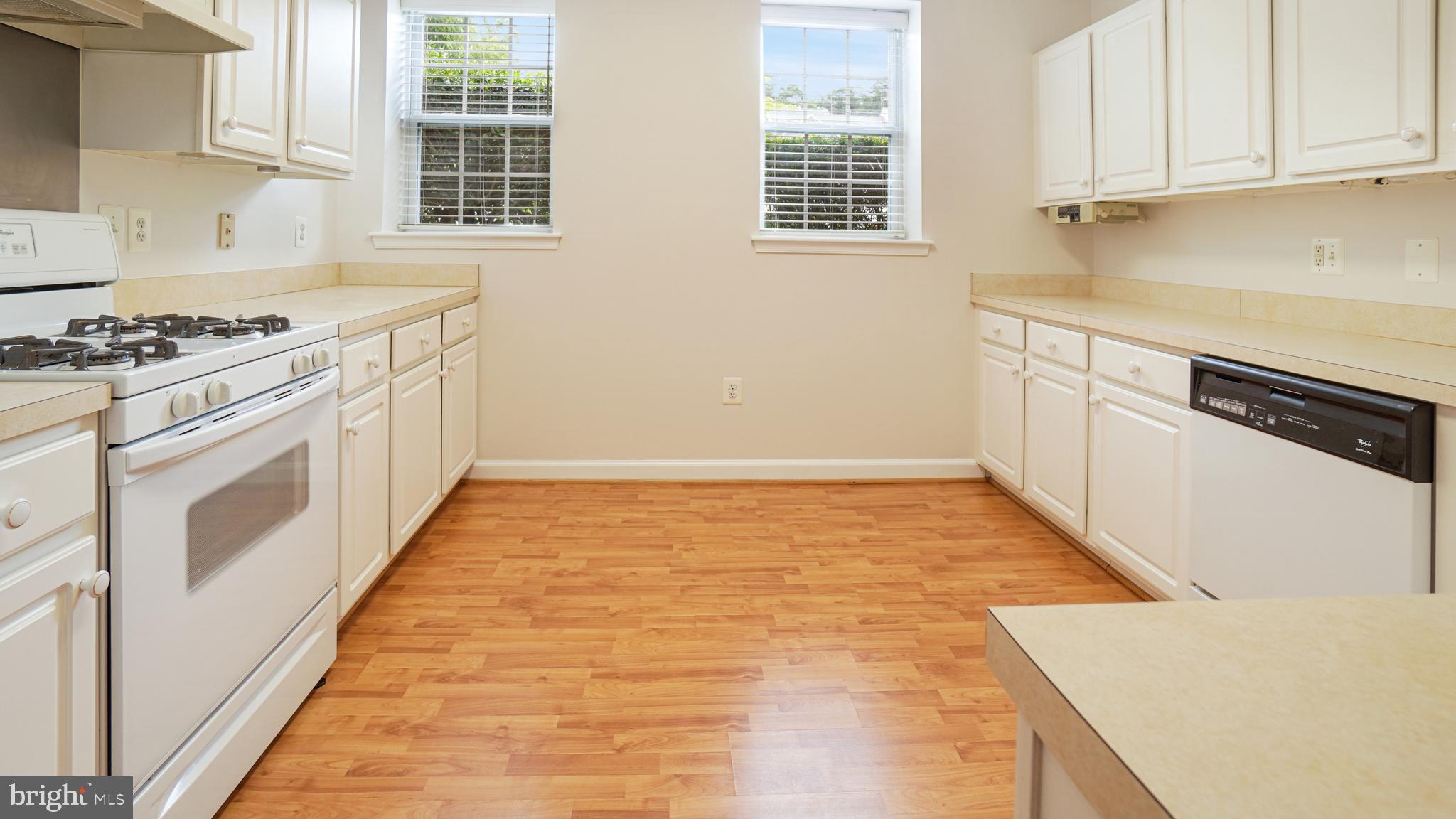 PINEY ORCHARD - Residential