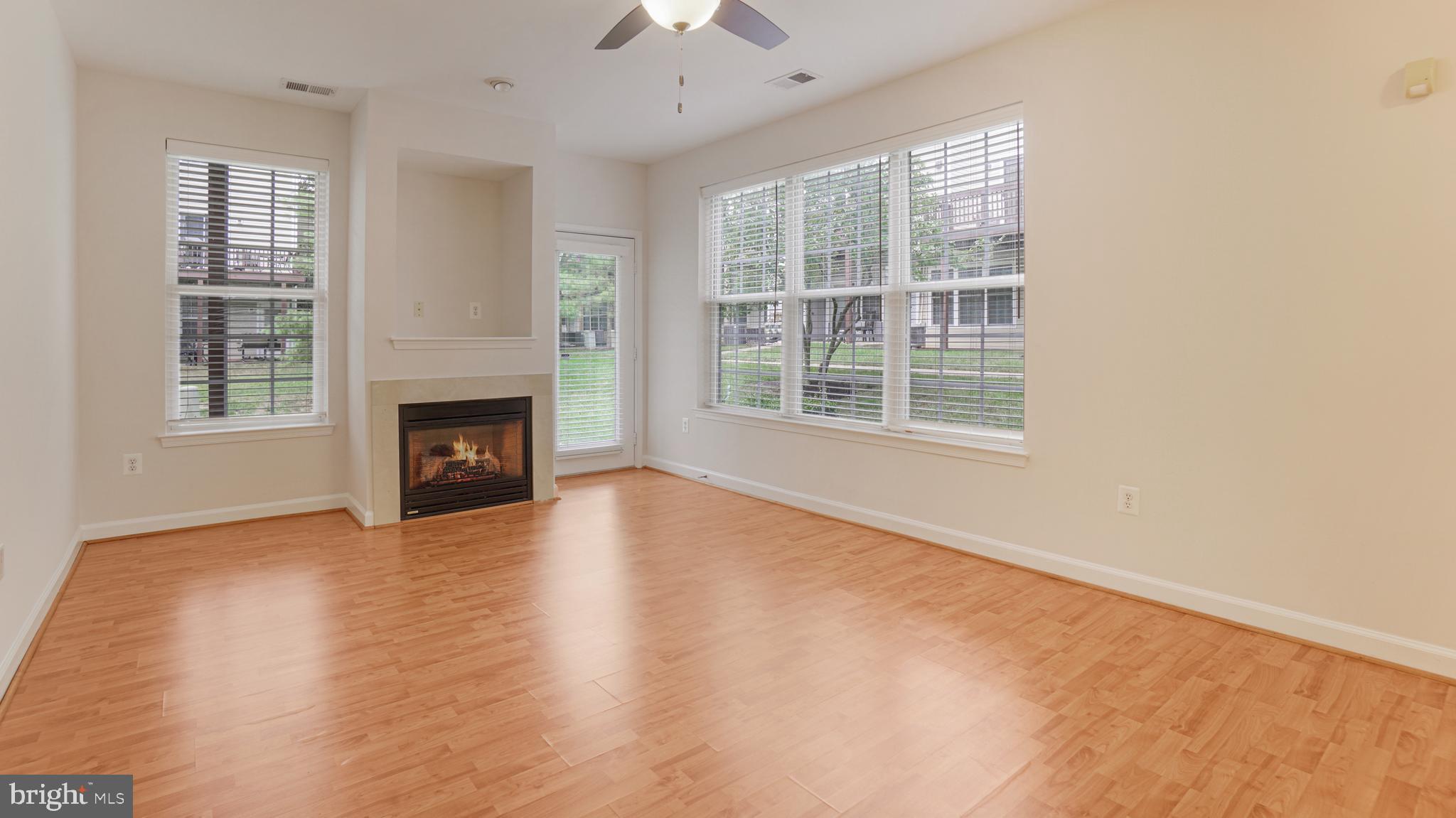 PINEY ORCHARD - Residential