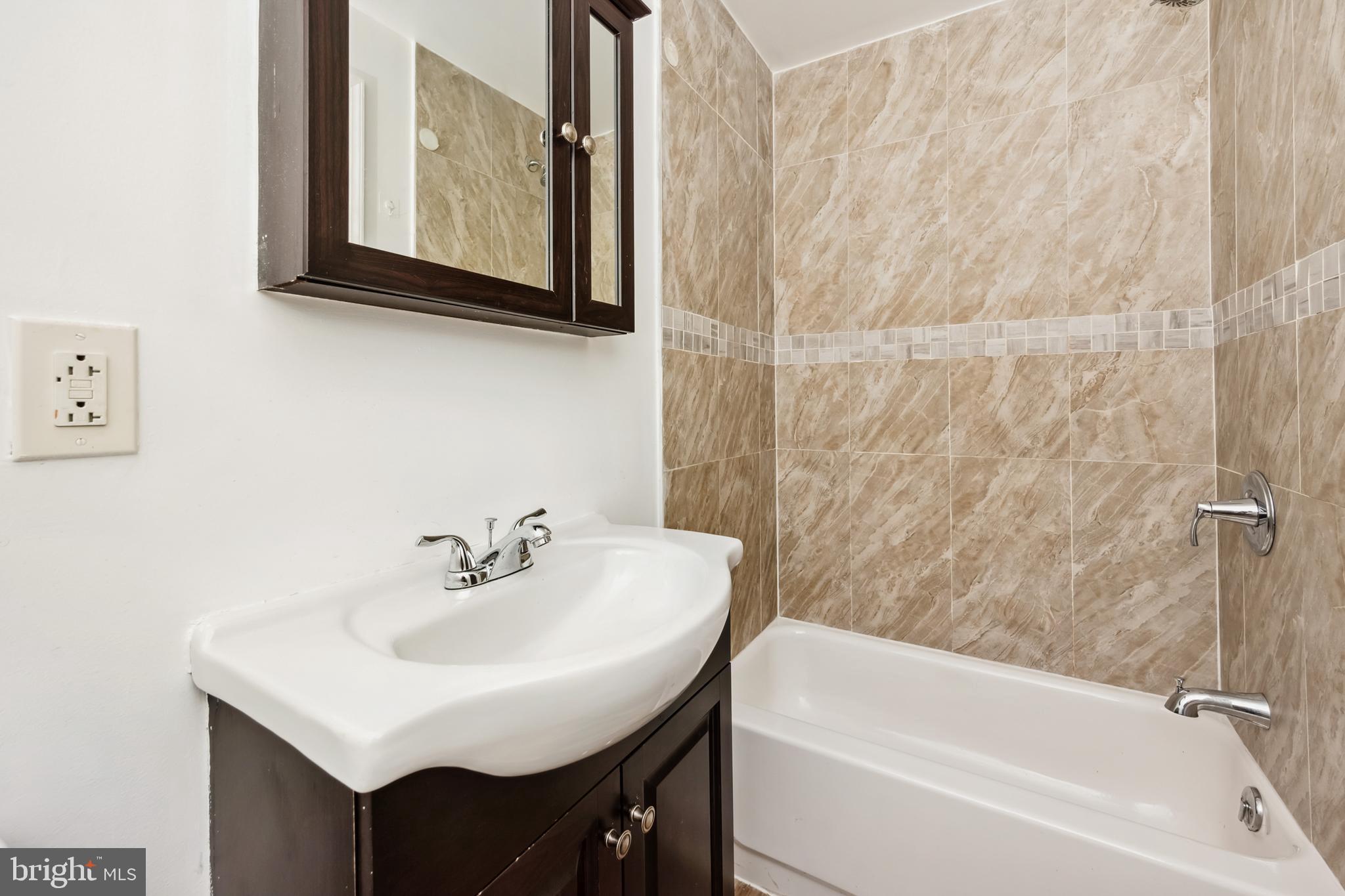 PHILADELPHIA - Residential