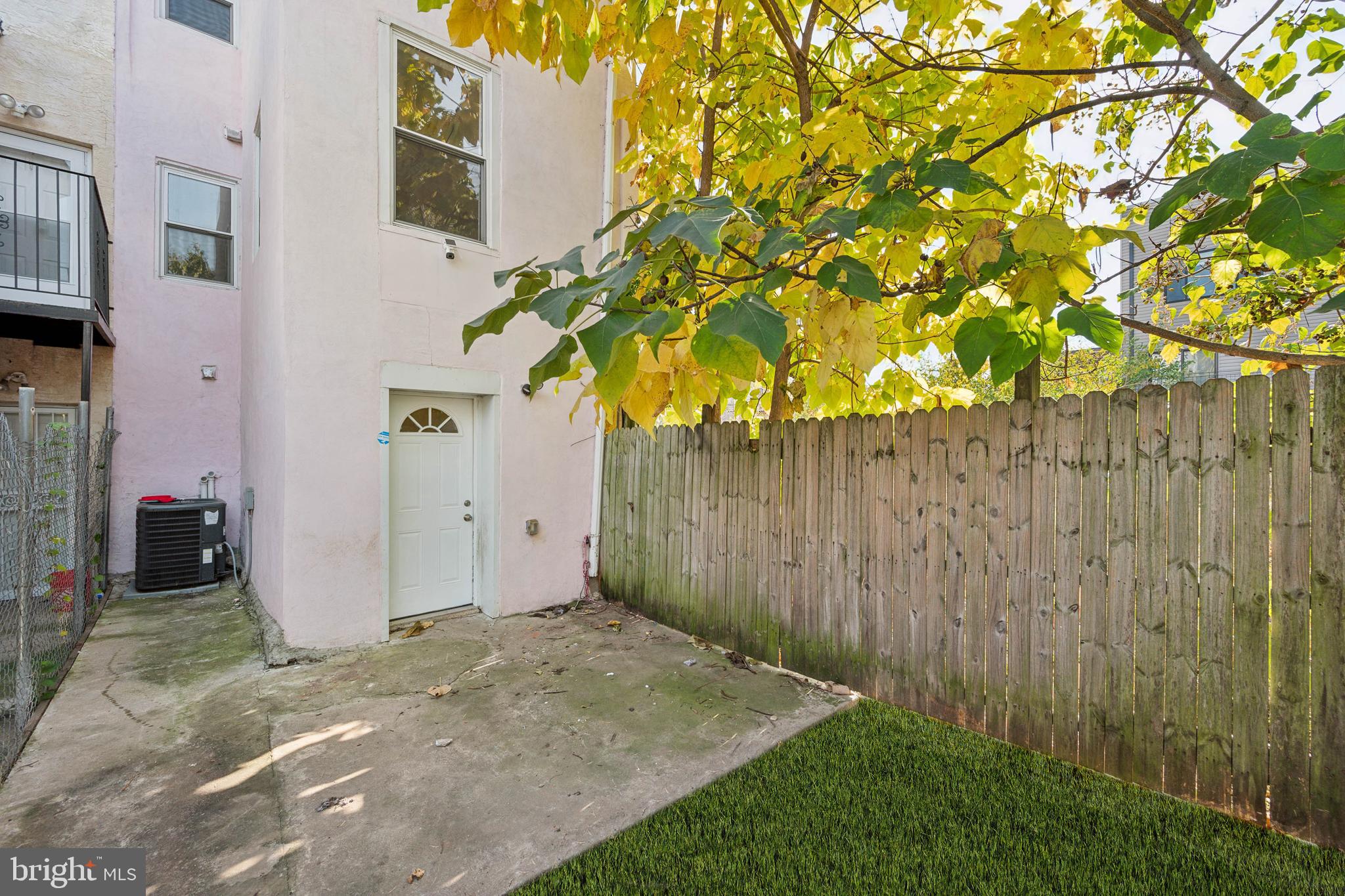 PHILADELPHIA - Residential