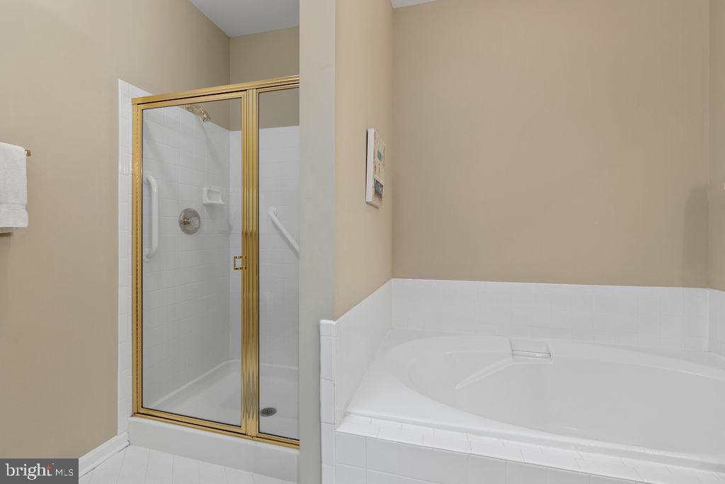 TURNBERRY WEST SEC 5 - Residential