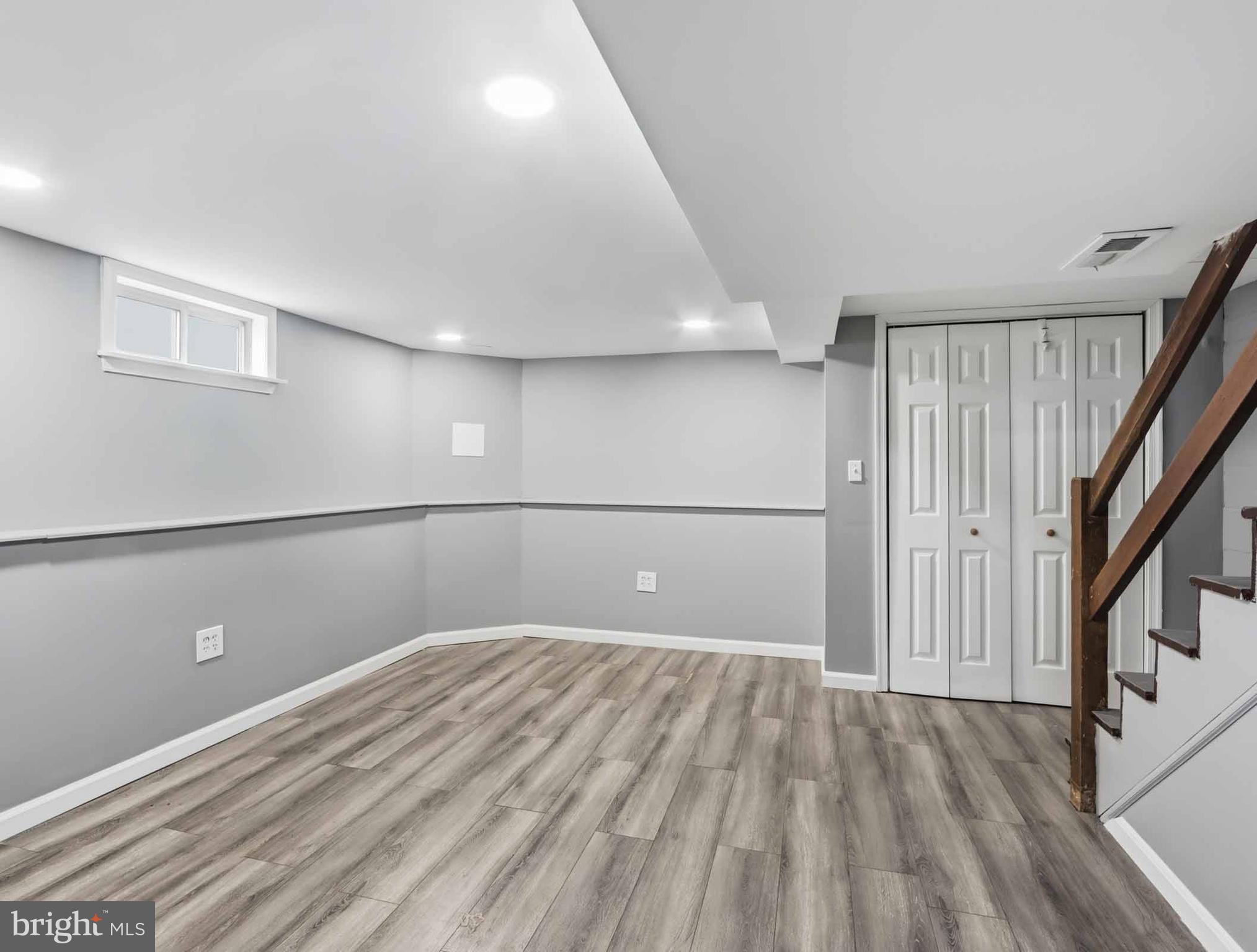 DUNDALK VILLAGE - Residential