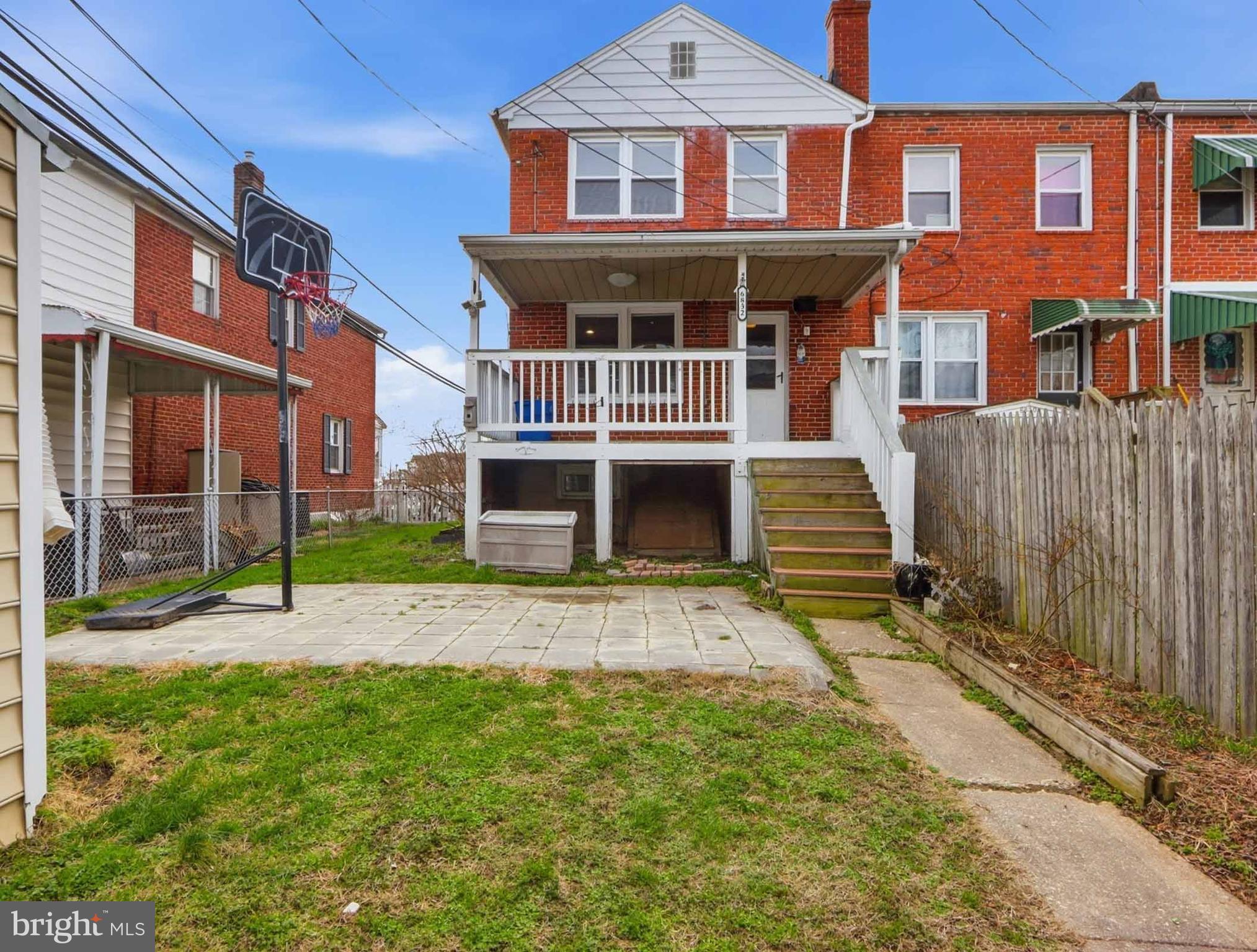 DUNDALK VILLAGE - Residential