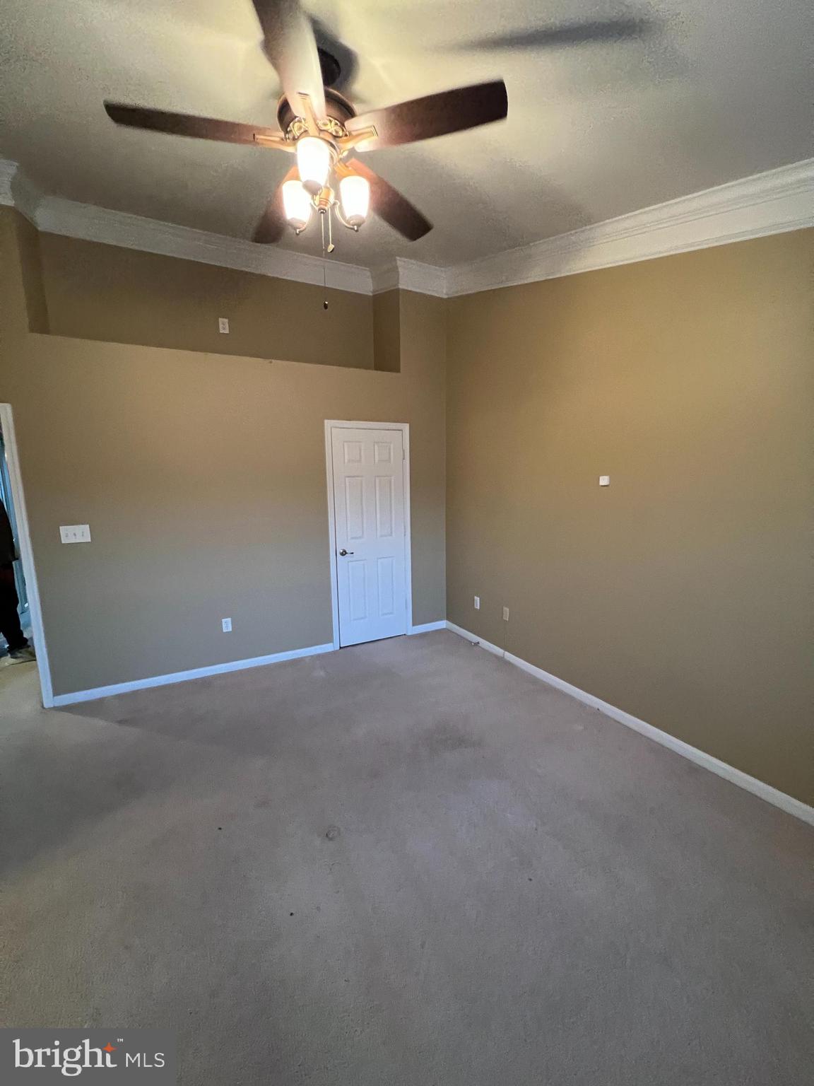 WOODVIEW VILLAGE - Residential Lease